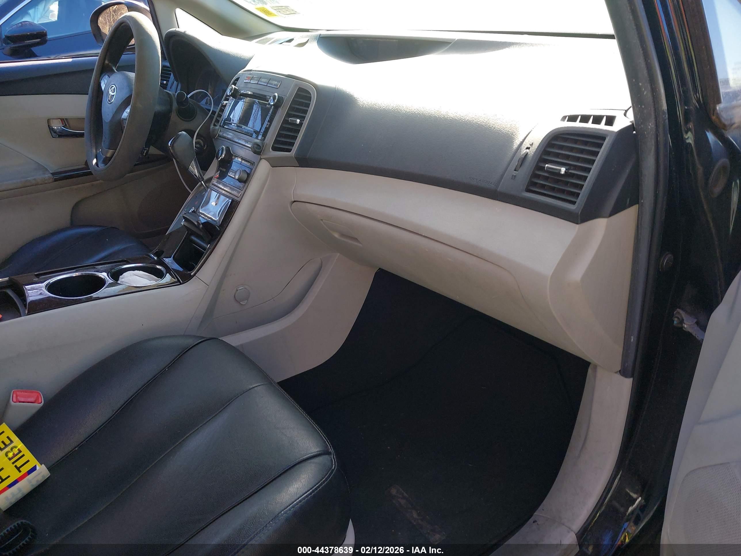 TOYOTA VENZA image 5