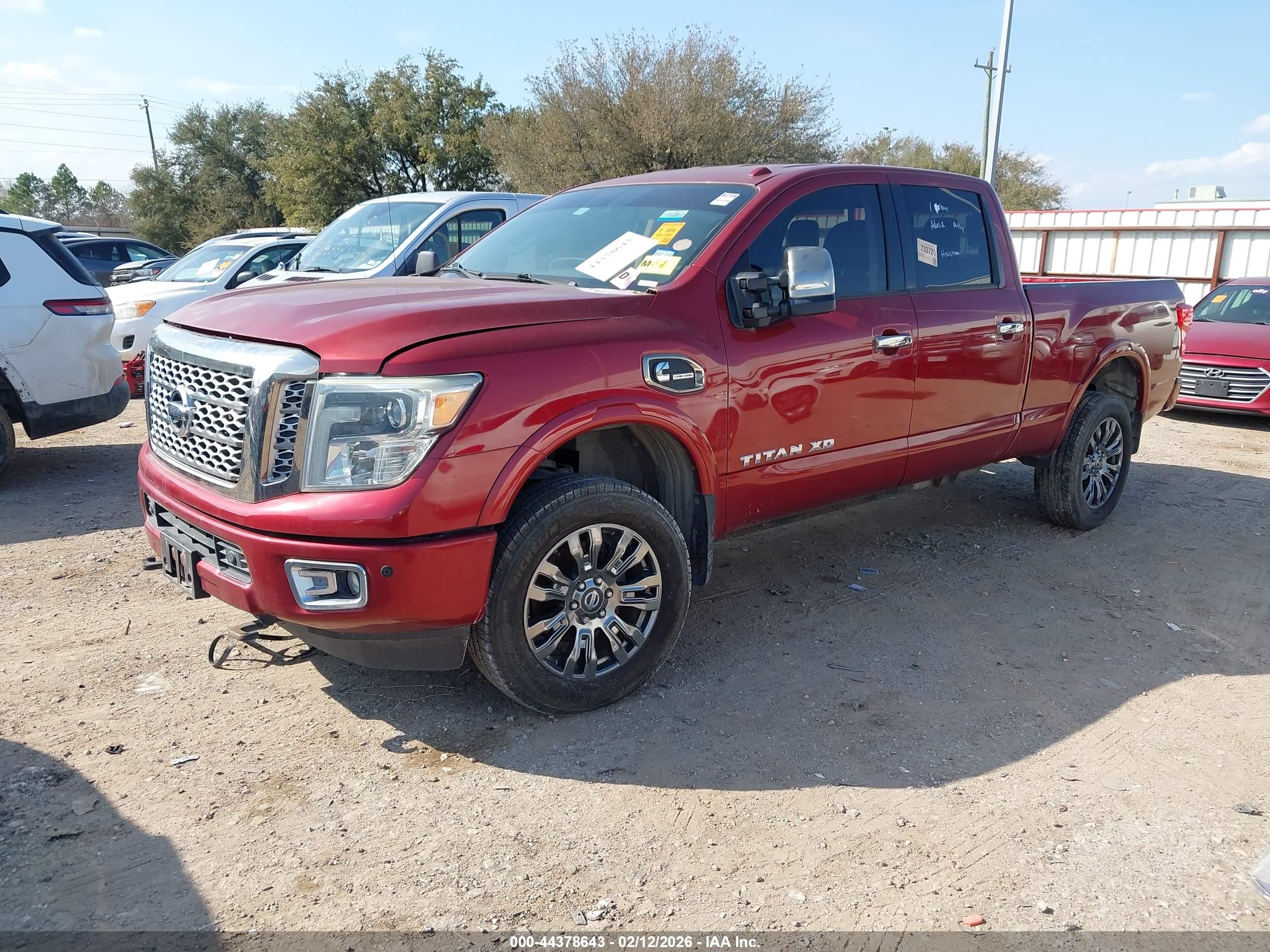 NISSAN TITAN image 2
