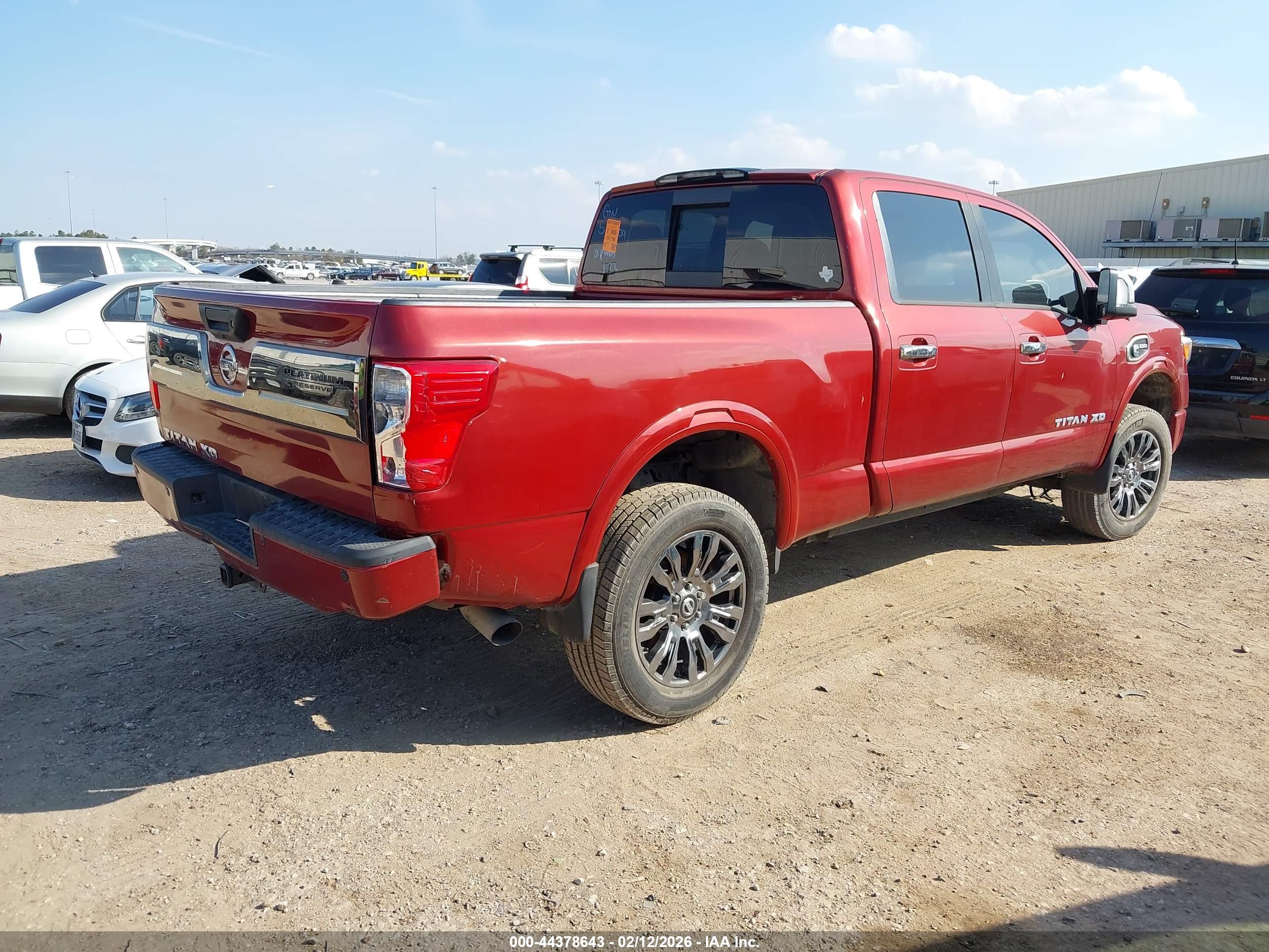 NISSAN TITAN image 4