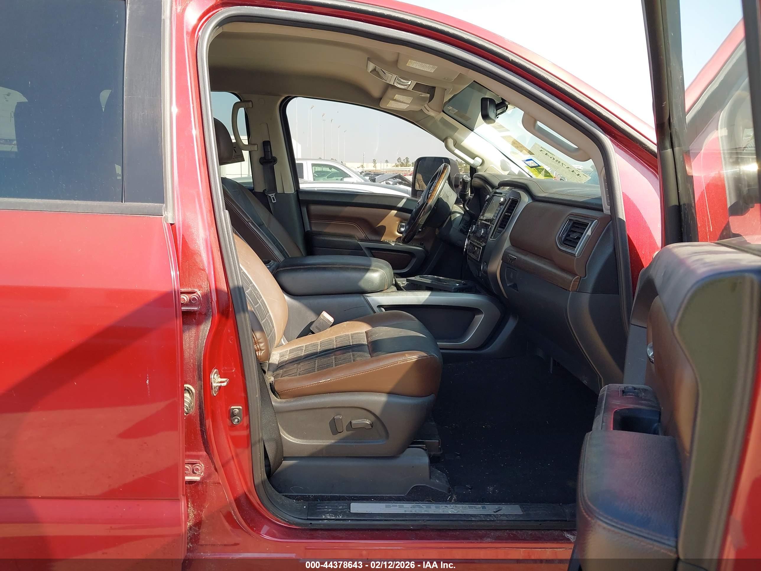 NISSAN TITAN image 5
