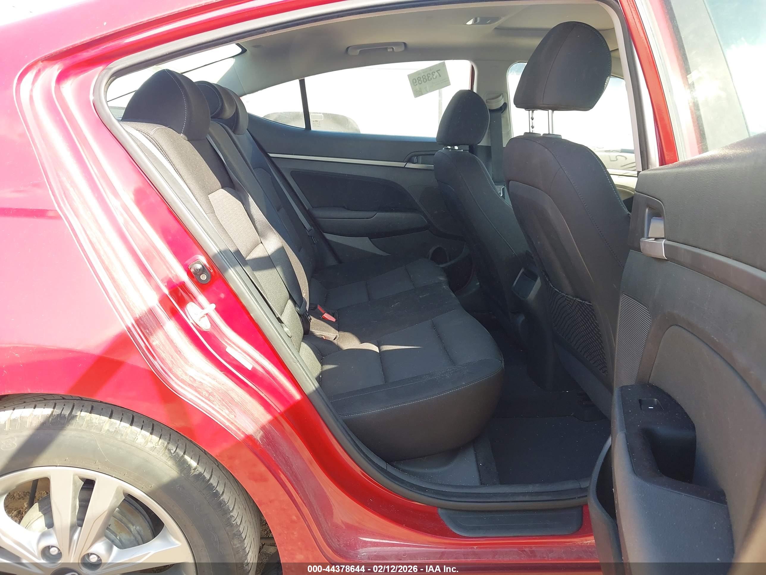 HYUNDAI ELANTRA image 8
