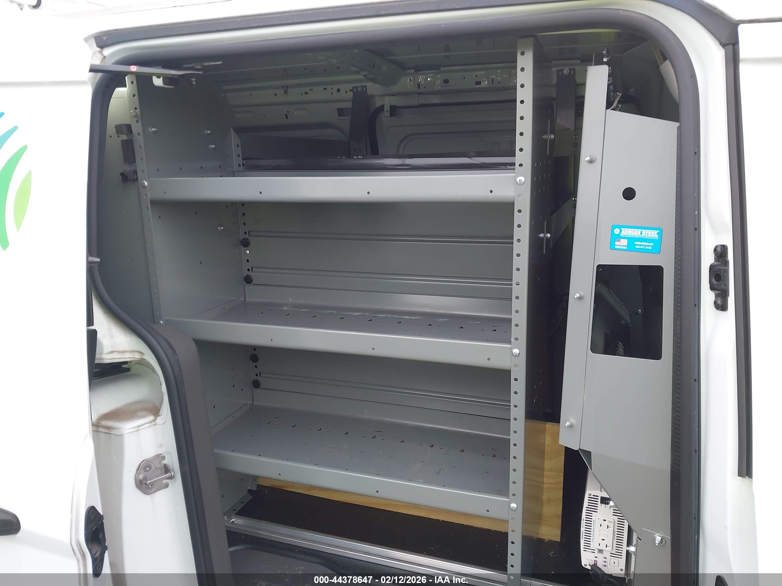 FORD TRANSIT image 8