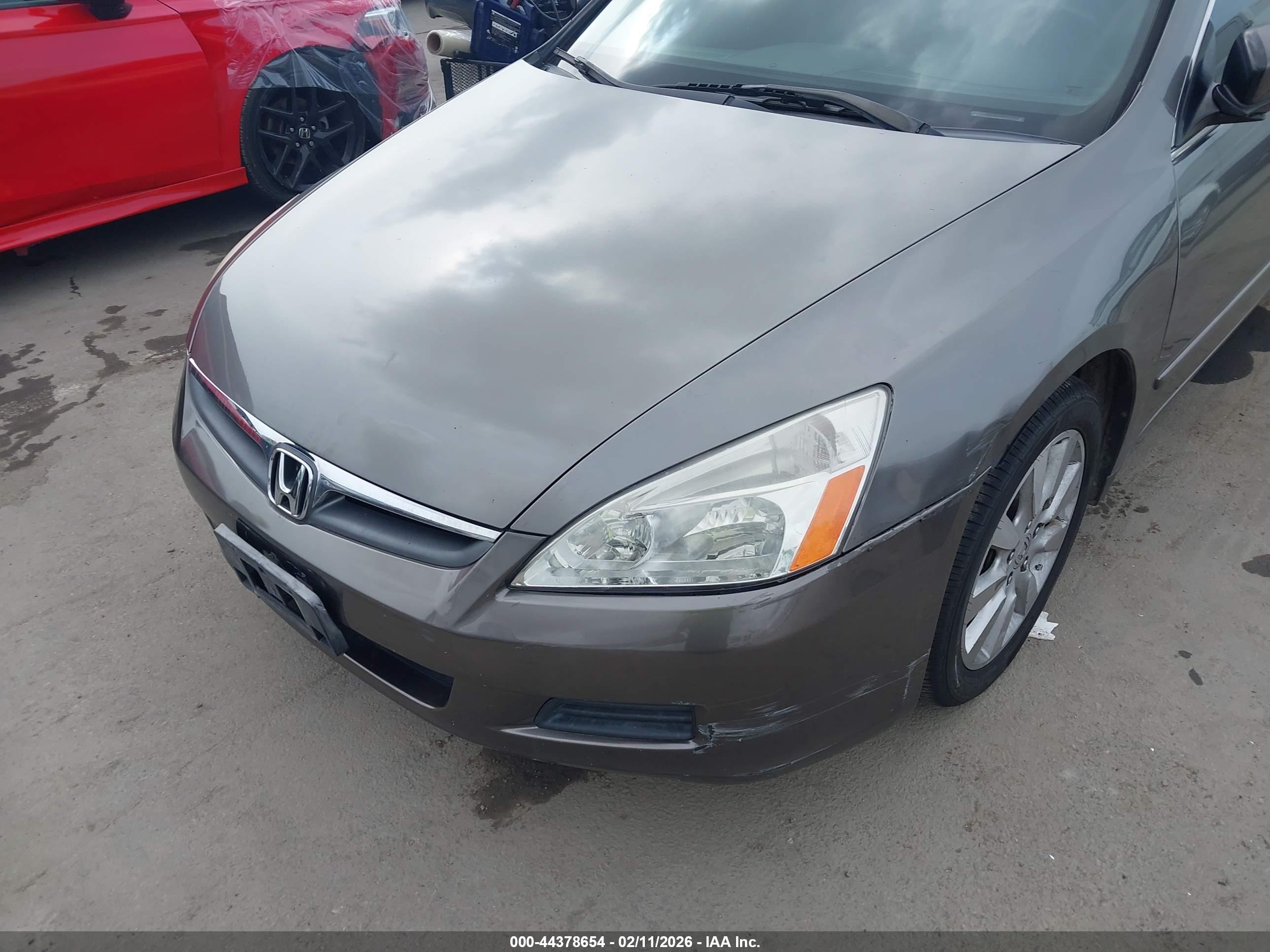 HONDA ACCORD image 6