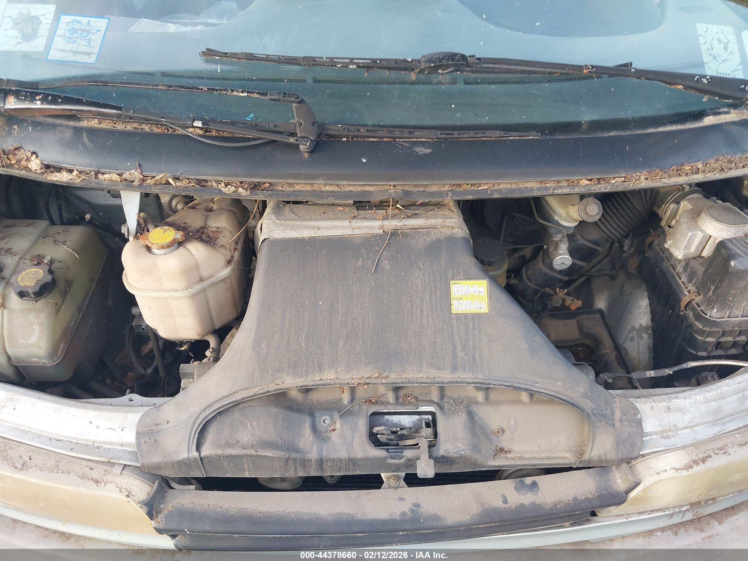TOYOTA PREVIA image 10