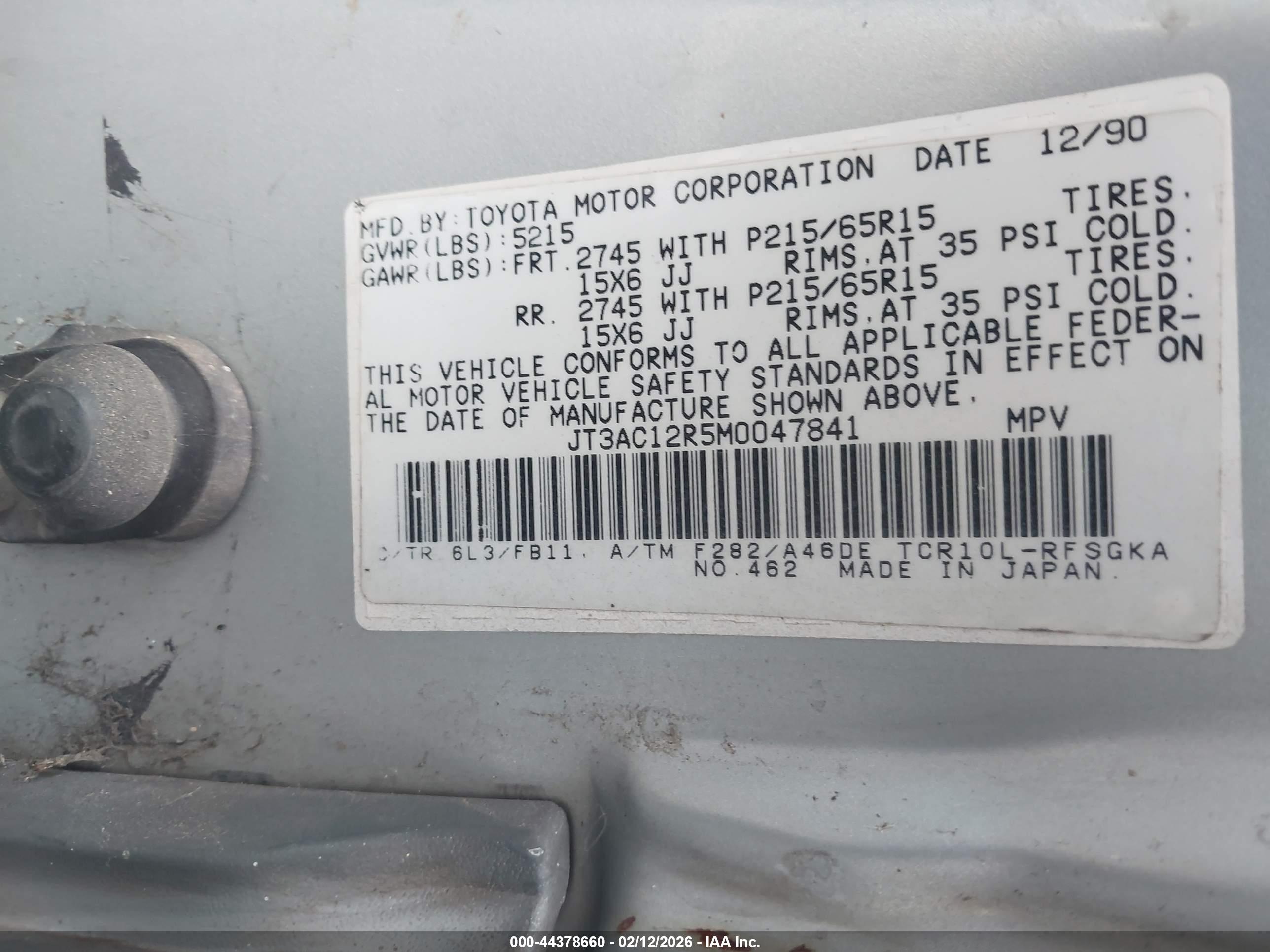 TOYOTA PREVIA image 9