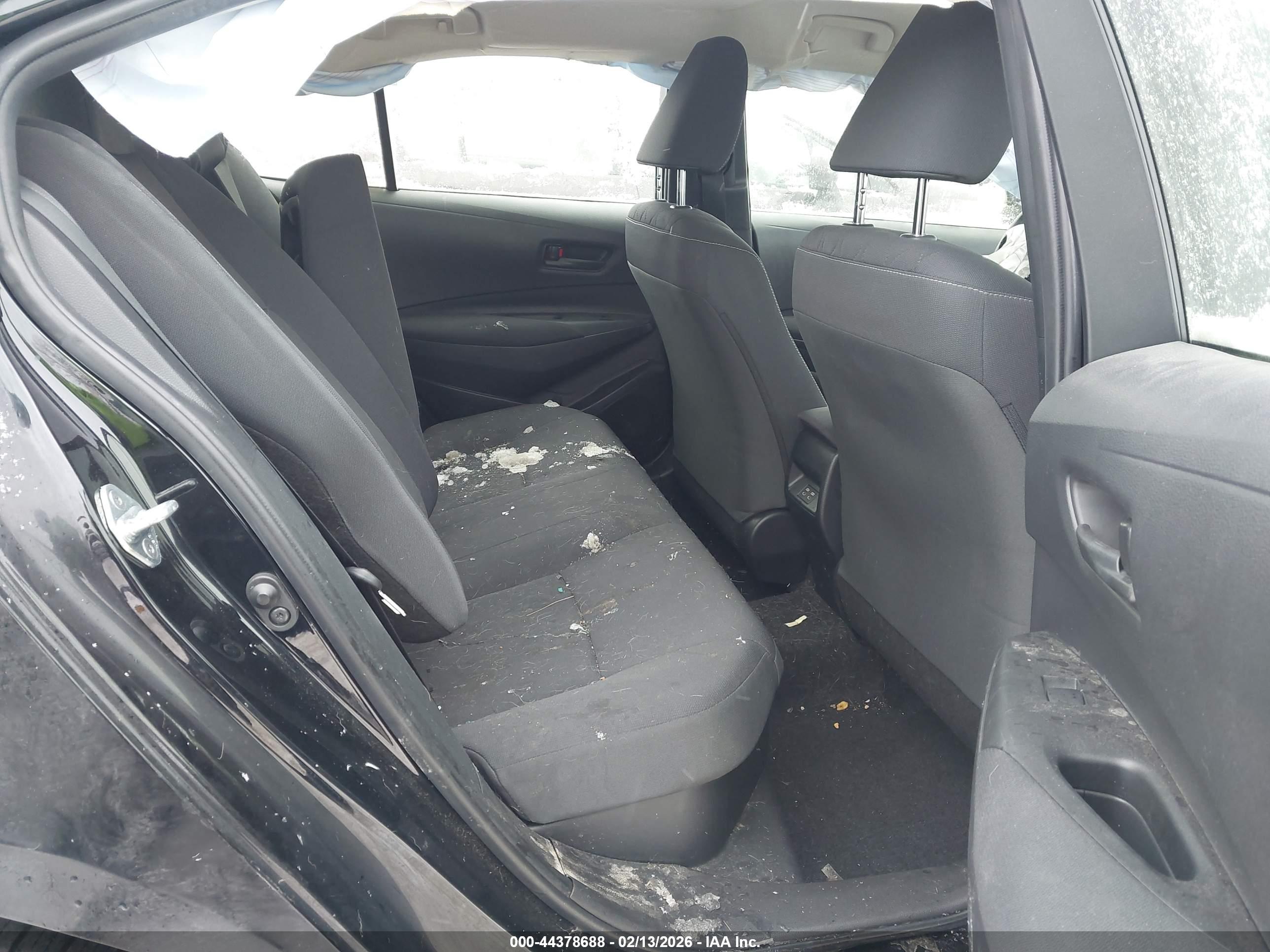 TOYOTA COROLLA image 8