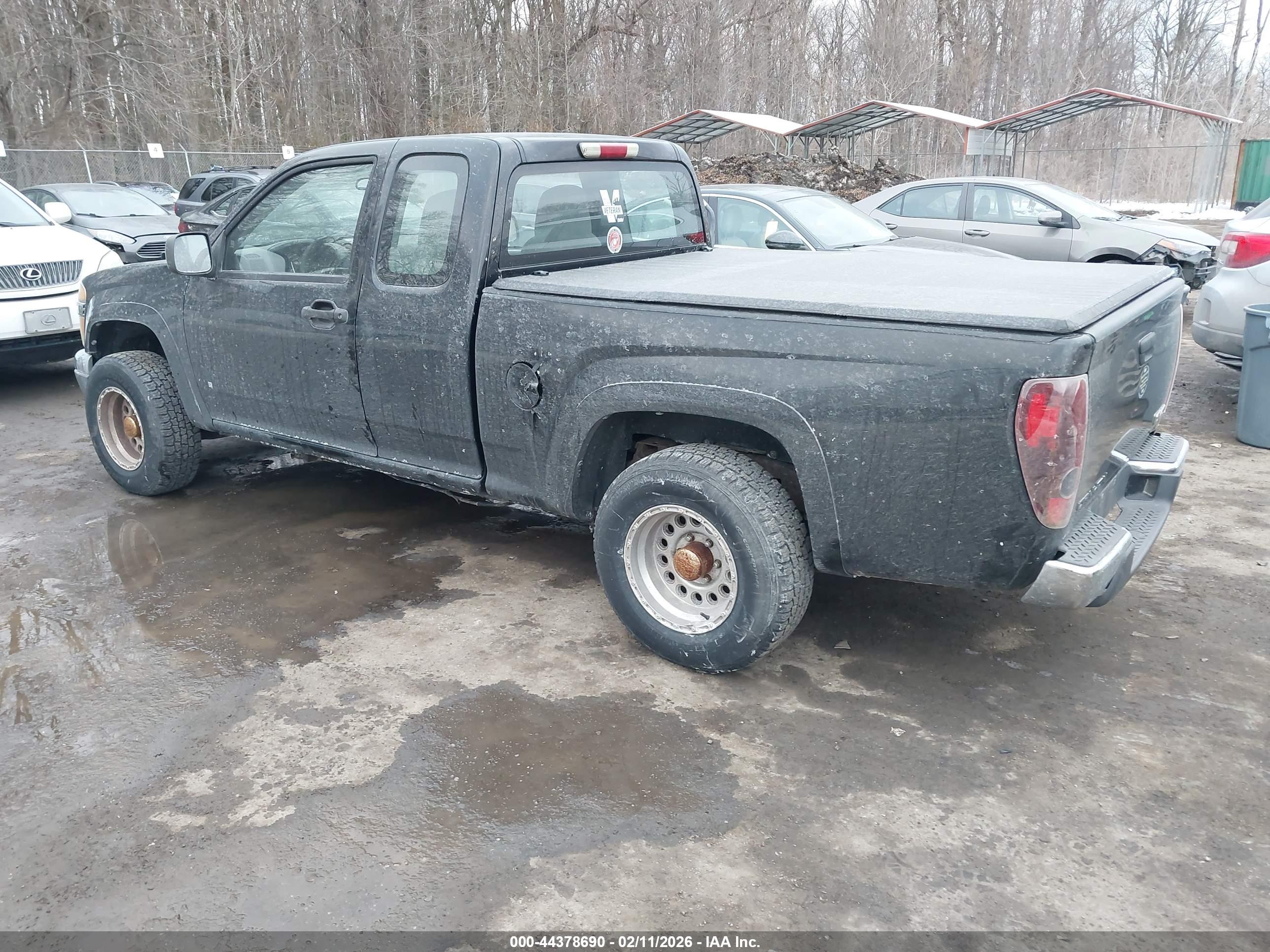 GMC CANYON image 3