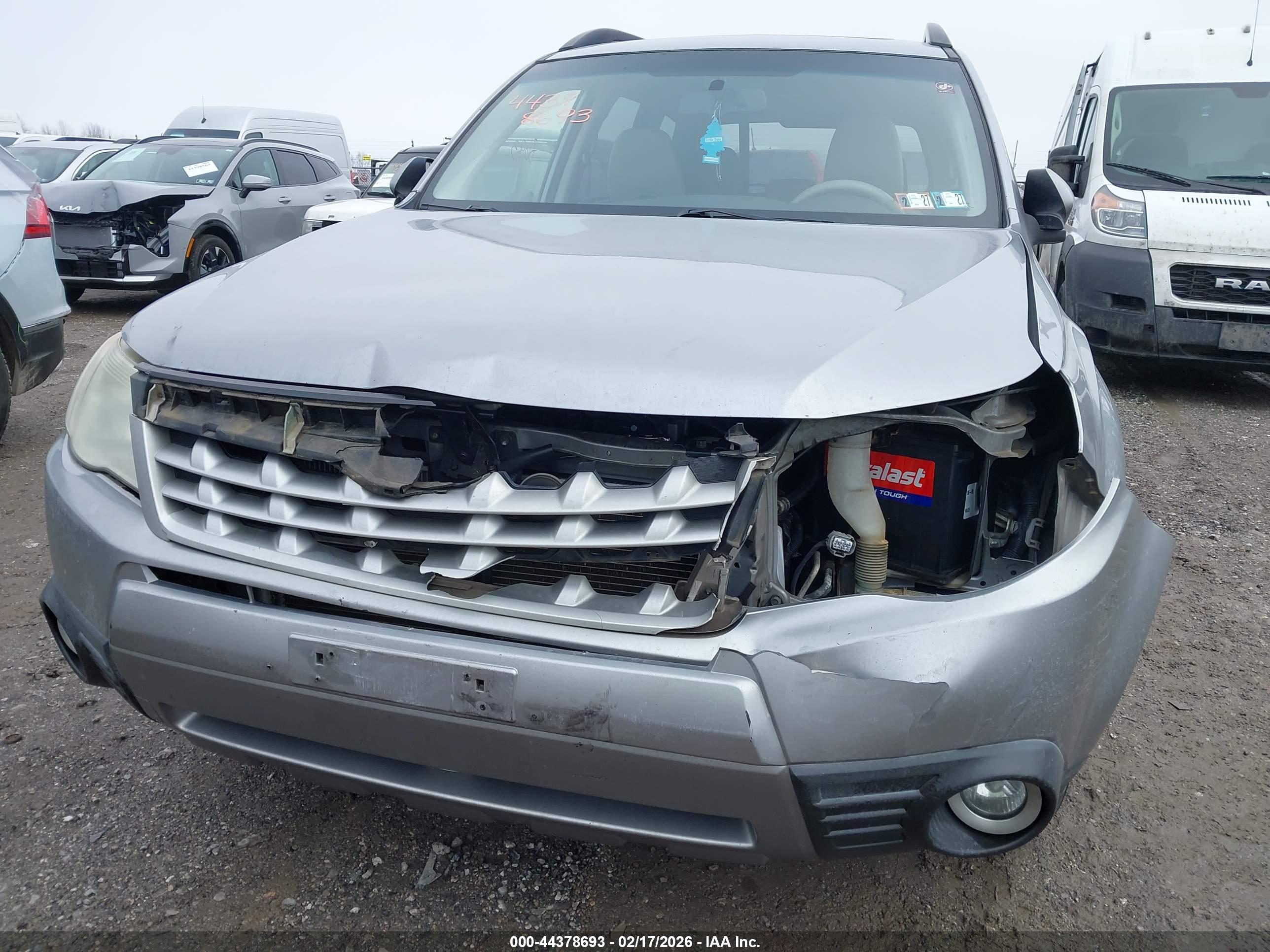 SUBARU FORESTER image 6