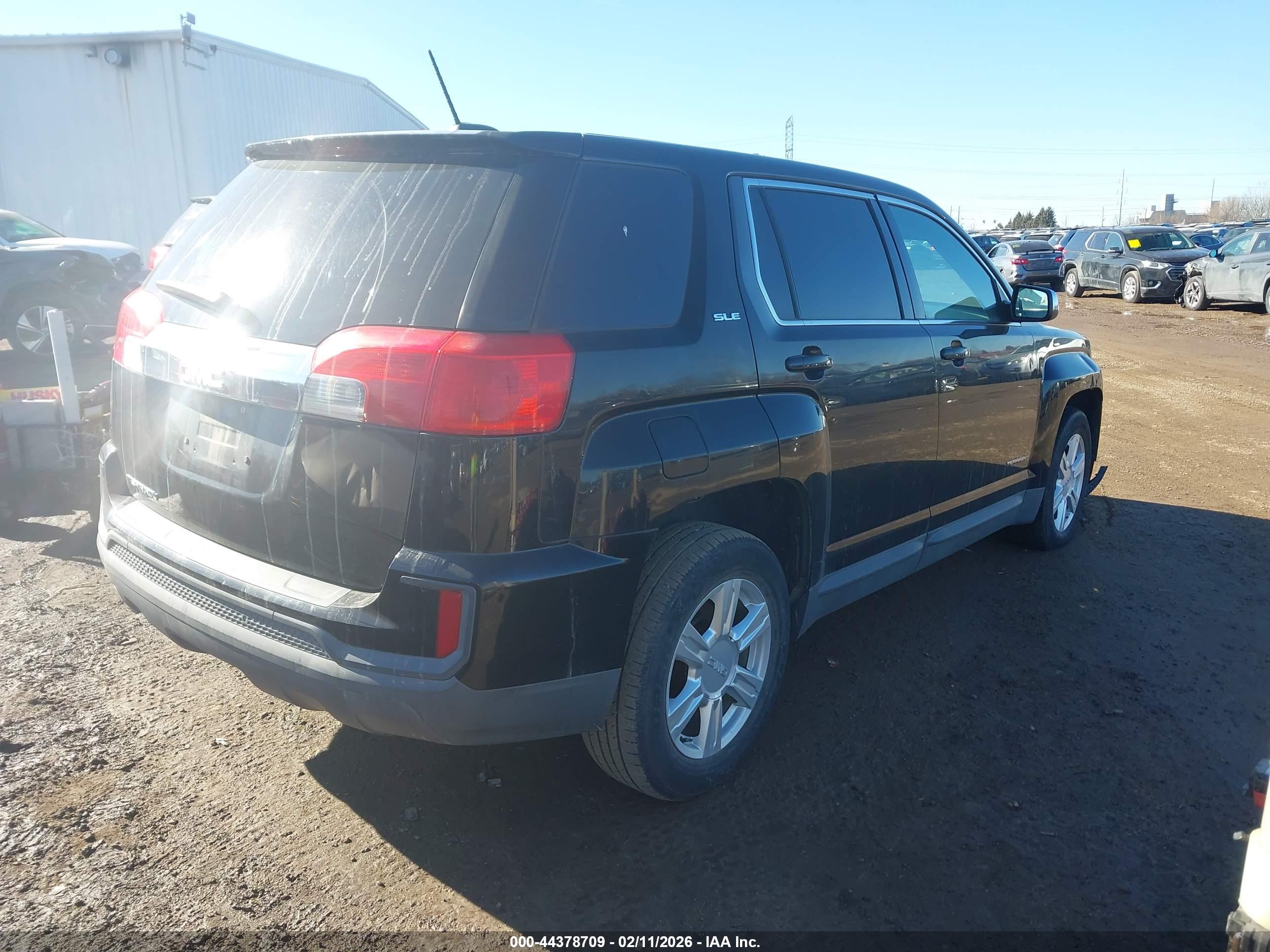 GMC TERRAIN image 4