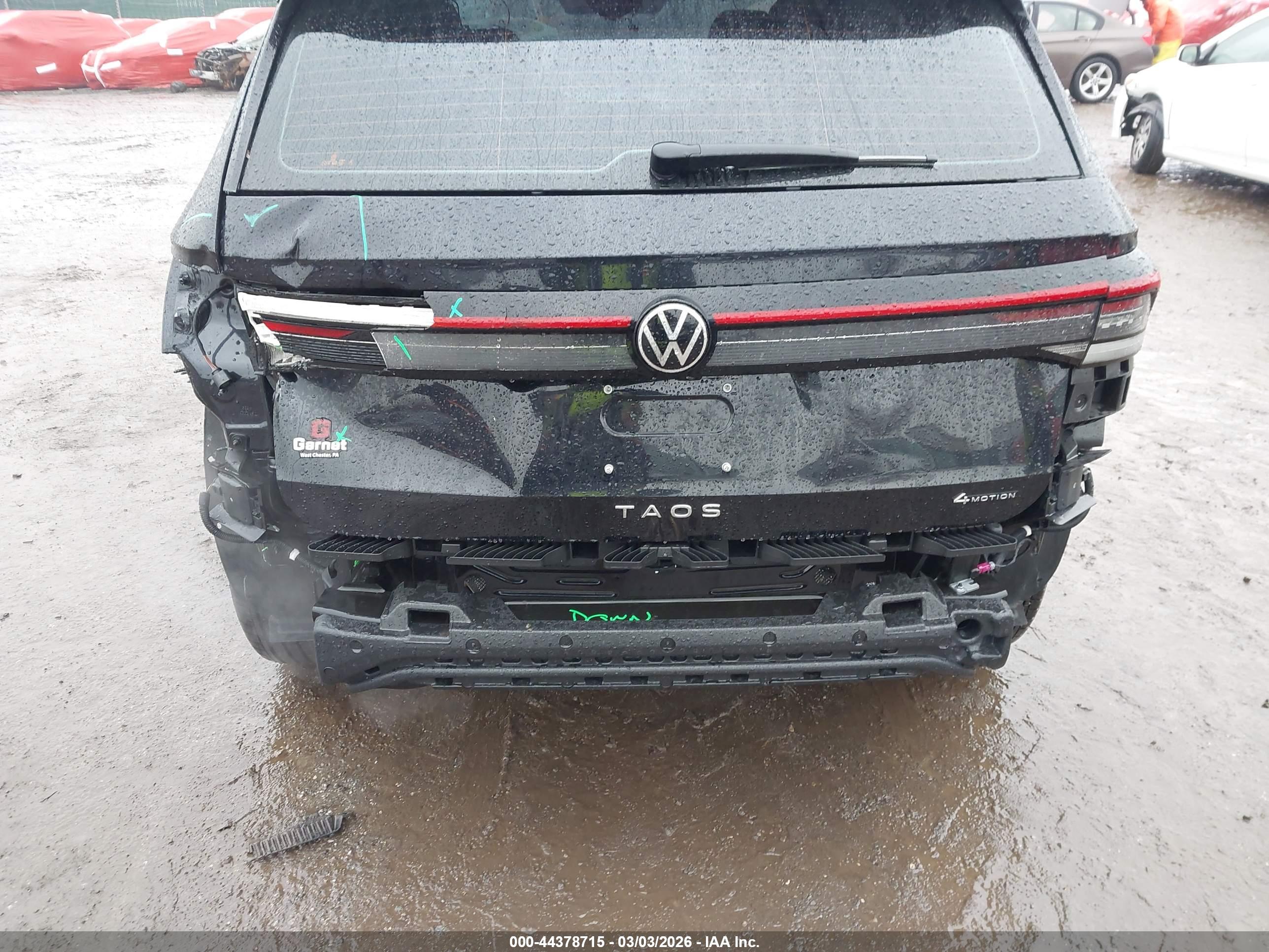 VOLKSWAGEN TAOS image 6