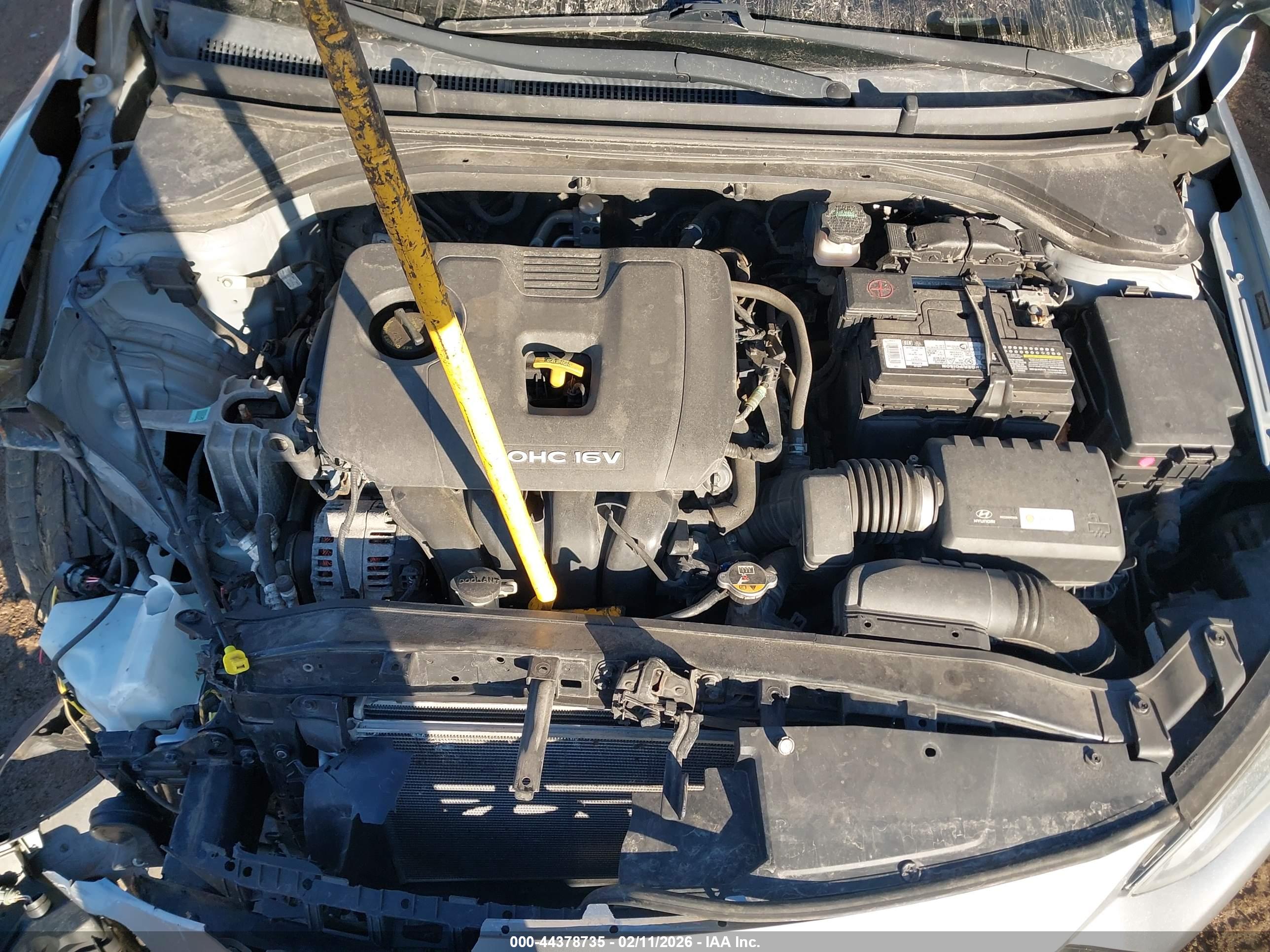 HYUNDAI ELANTRA image 10