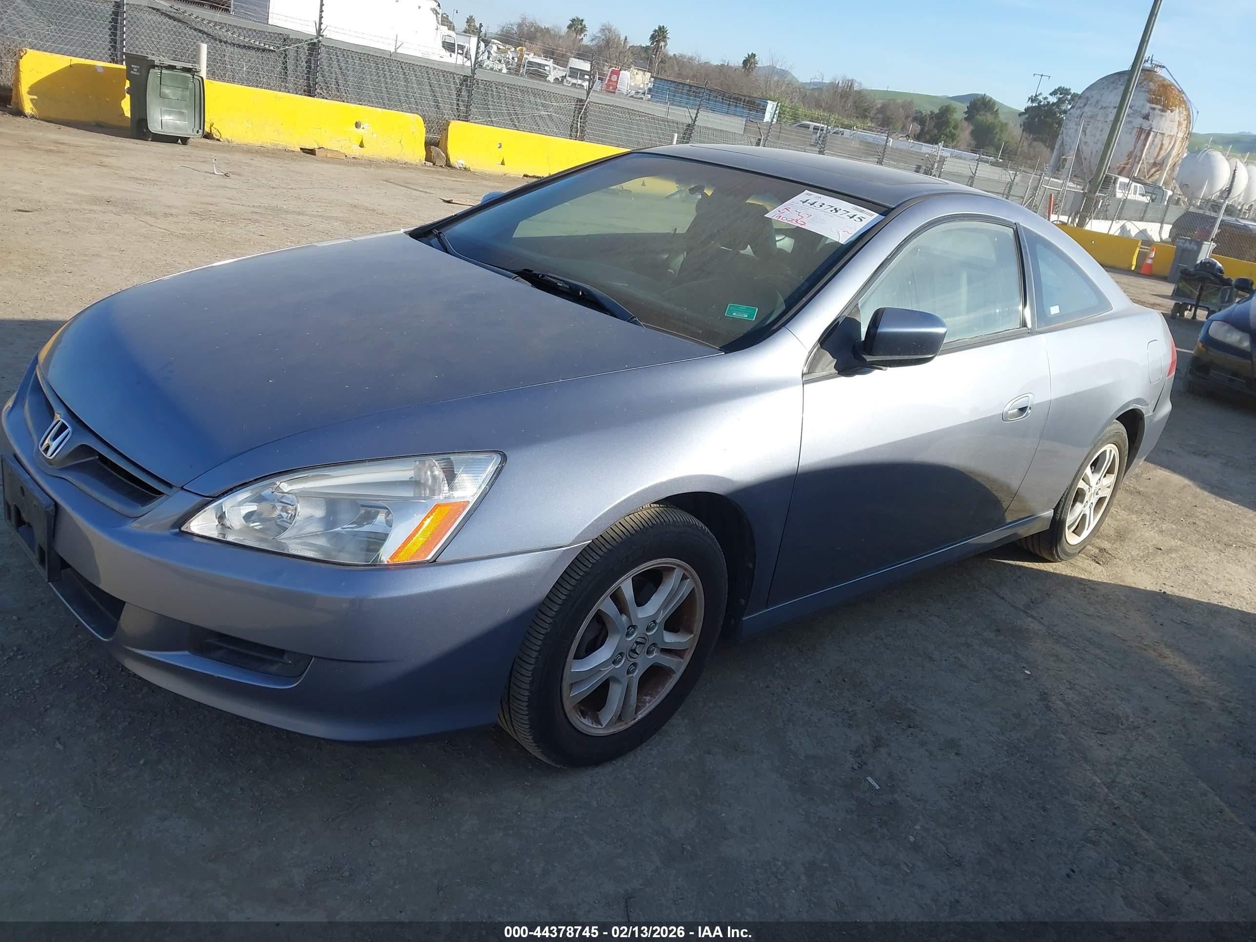 HONDA ACCORD image 2