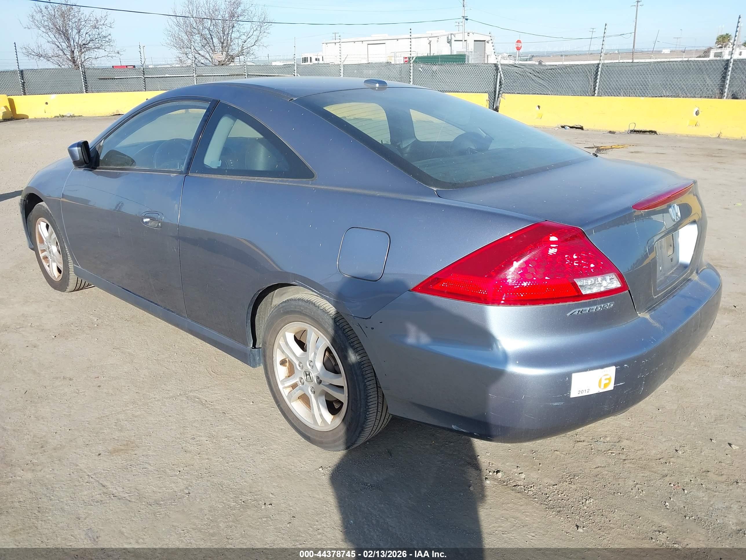 HONDA ACCORD image 3