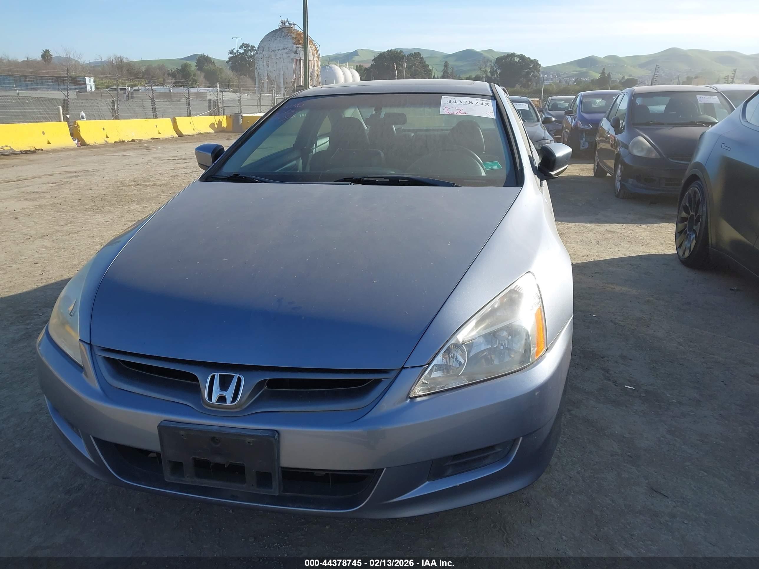 HONDA ACCORD image 6
