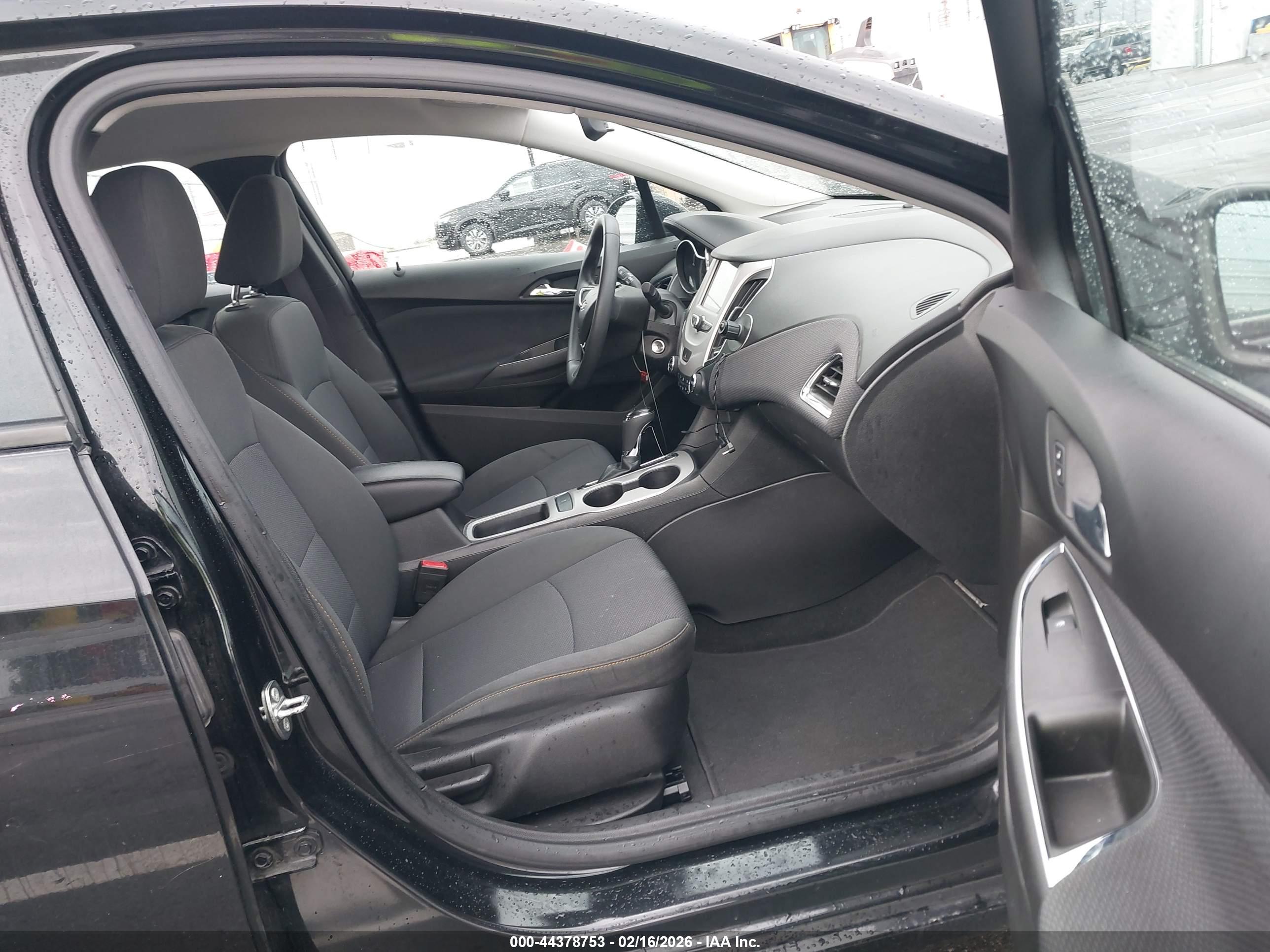 CHEVROLET CRUZE image 5
