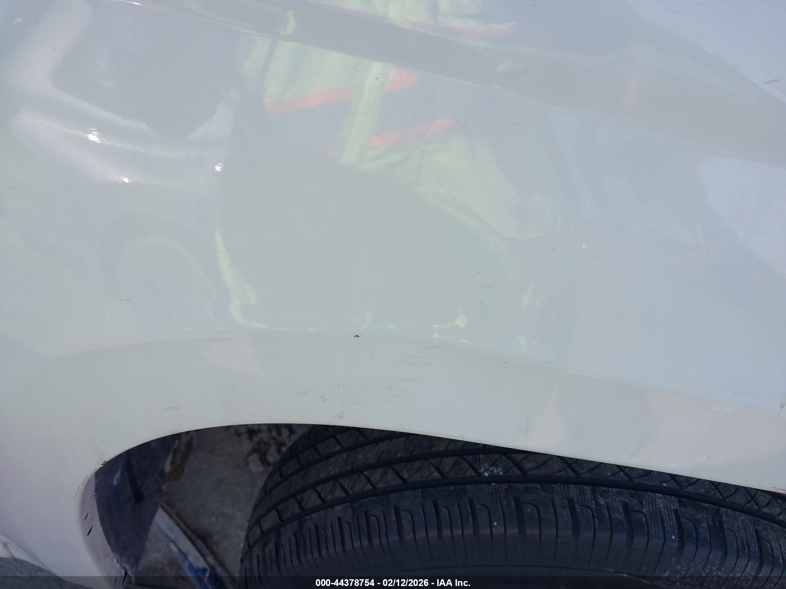 CHEVROLET COLORADO image 6
