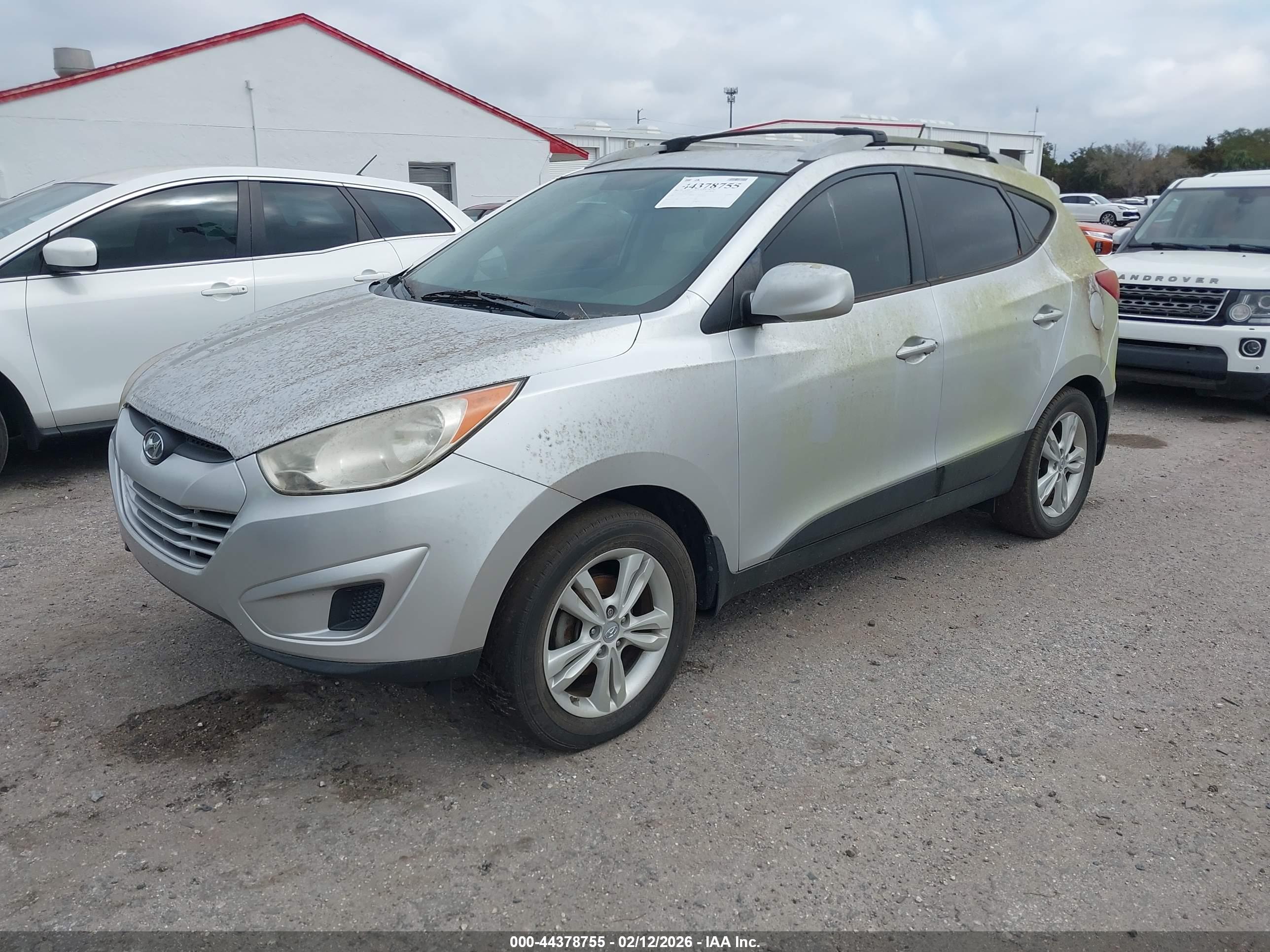 HYUNDAI TUCSON image 2