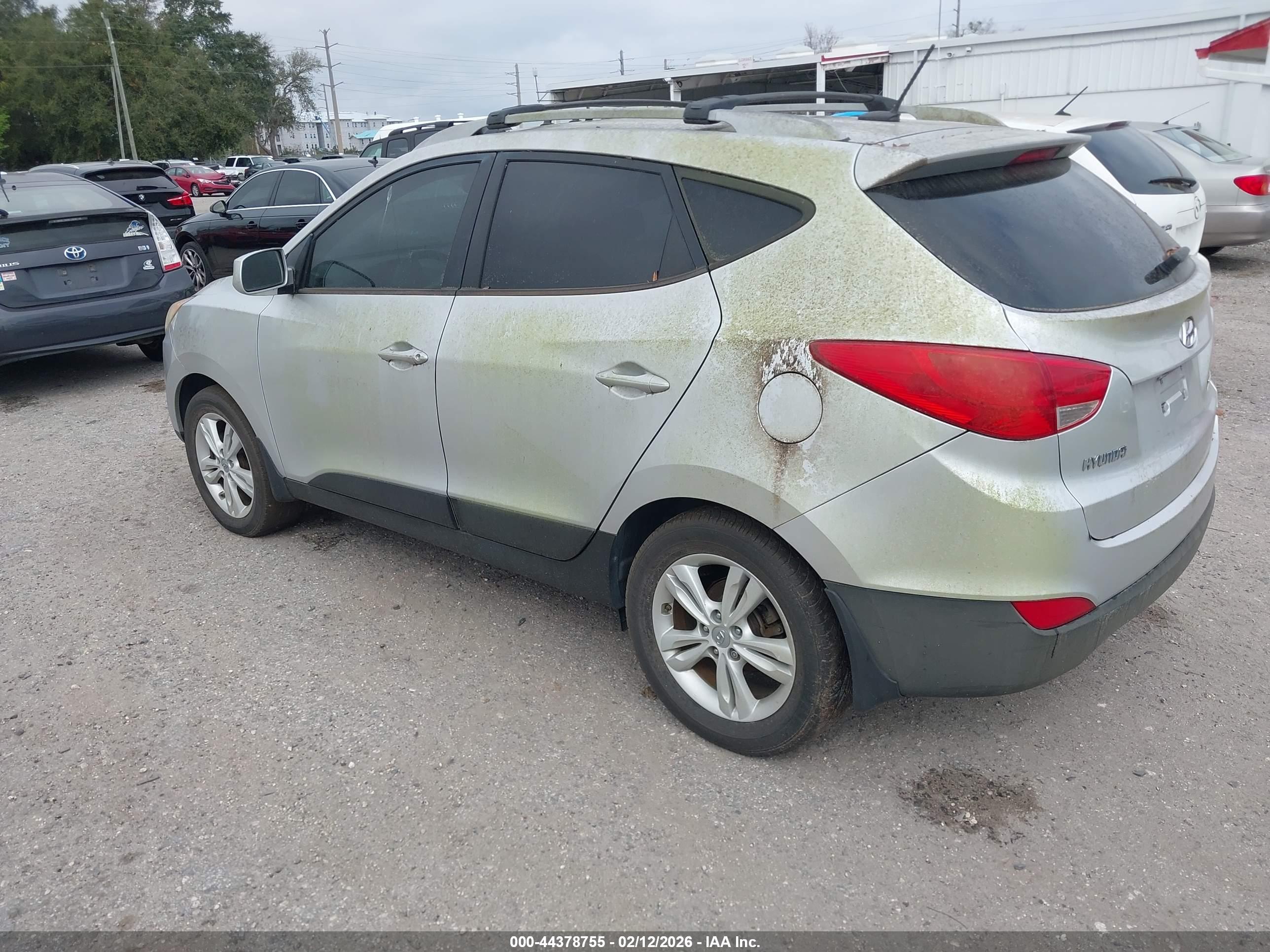 HYUNDAI TUCSON image 3