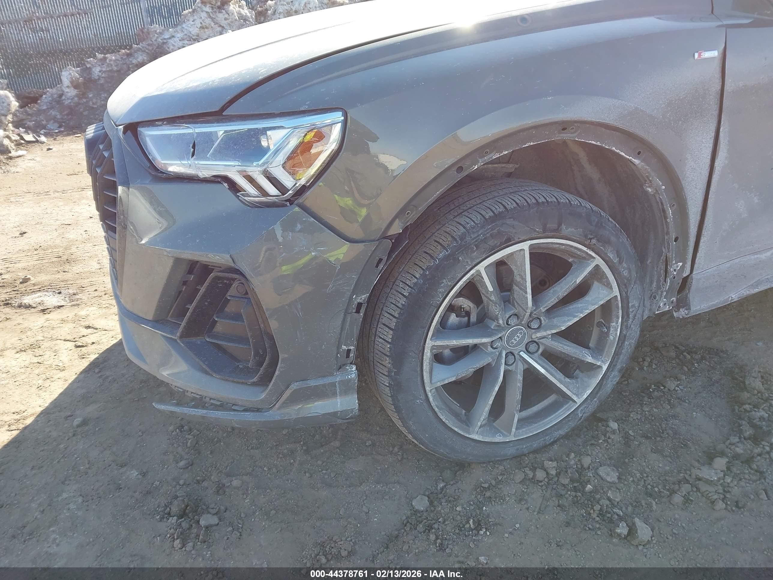 AUDI Q3 image 6