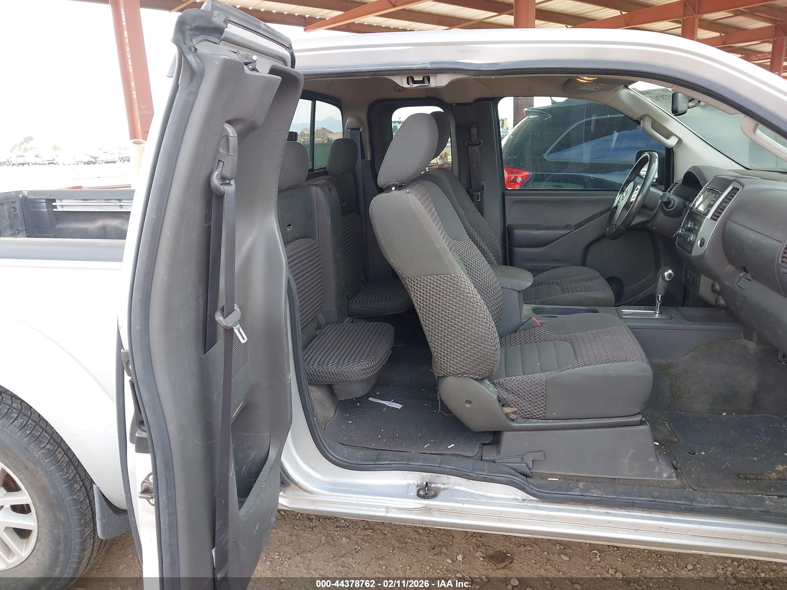 NISSAN FRONTIER image 8