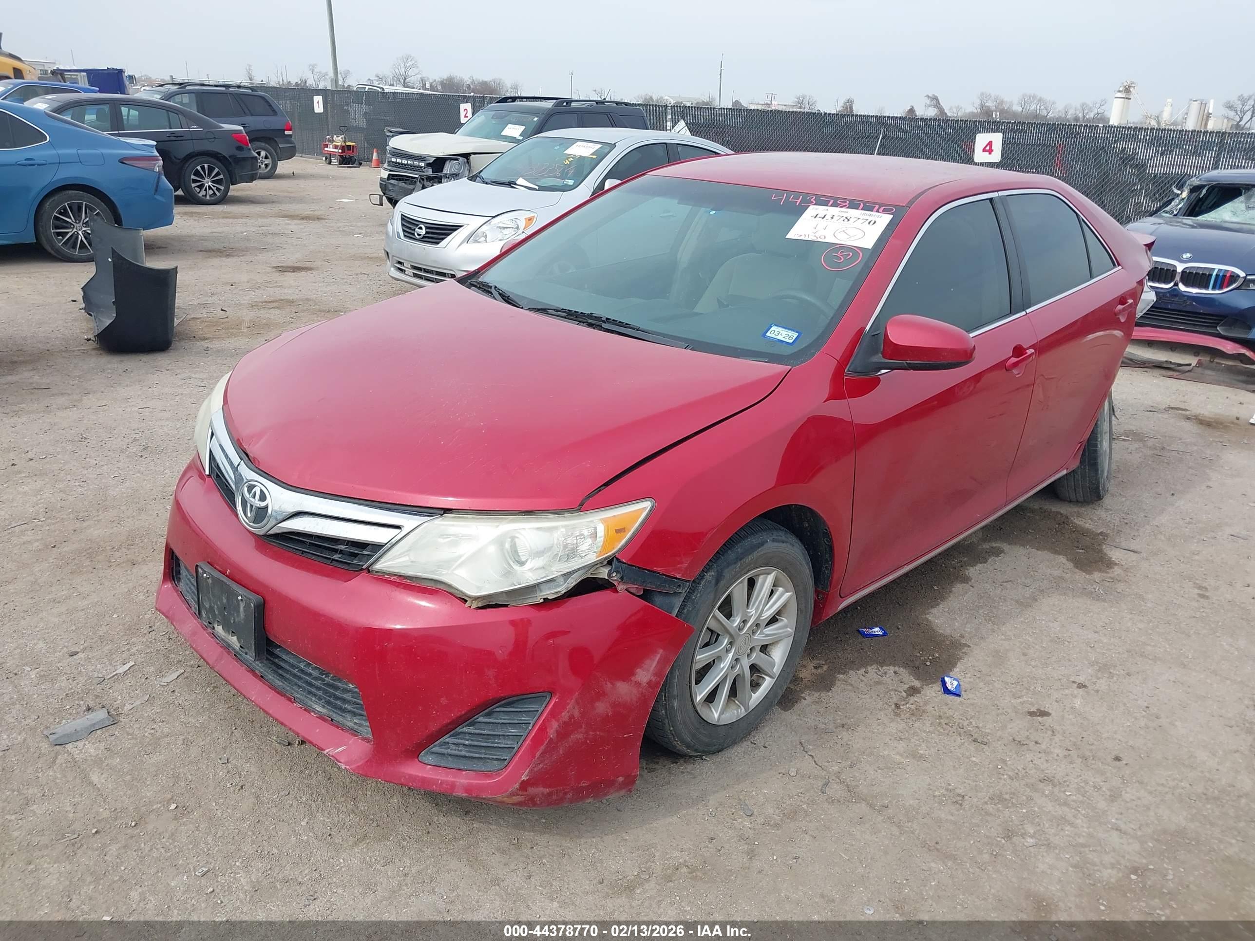 TOYOTA CAMRY image 2