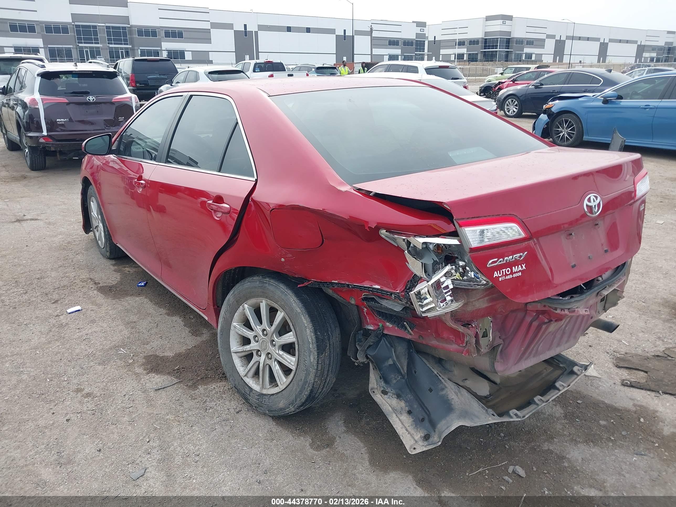 TOYOTA CAMRY image 3