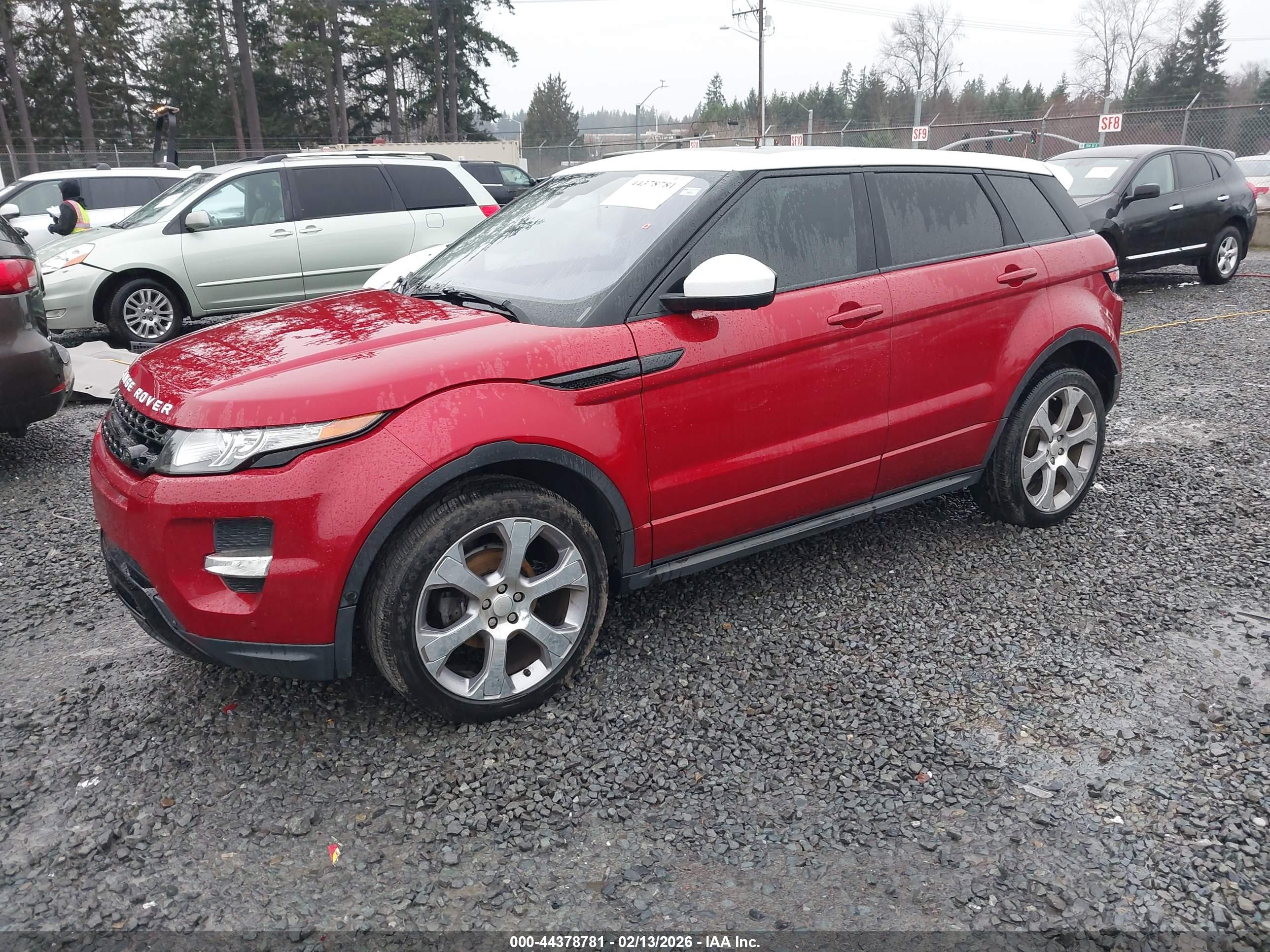 LAND ROVER image 2