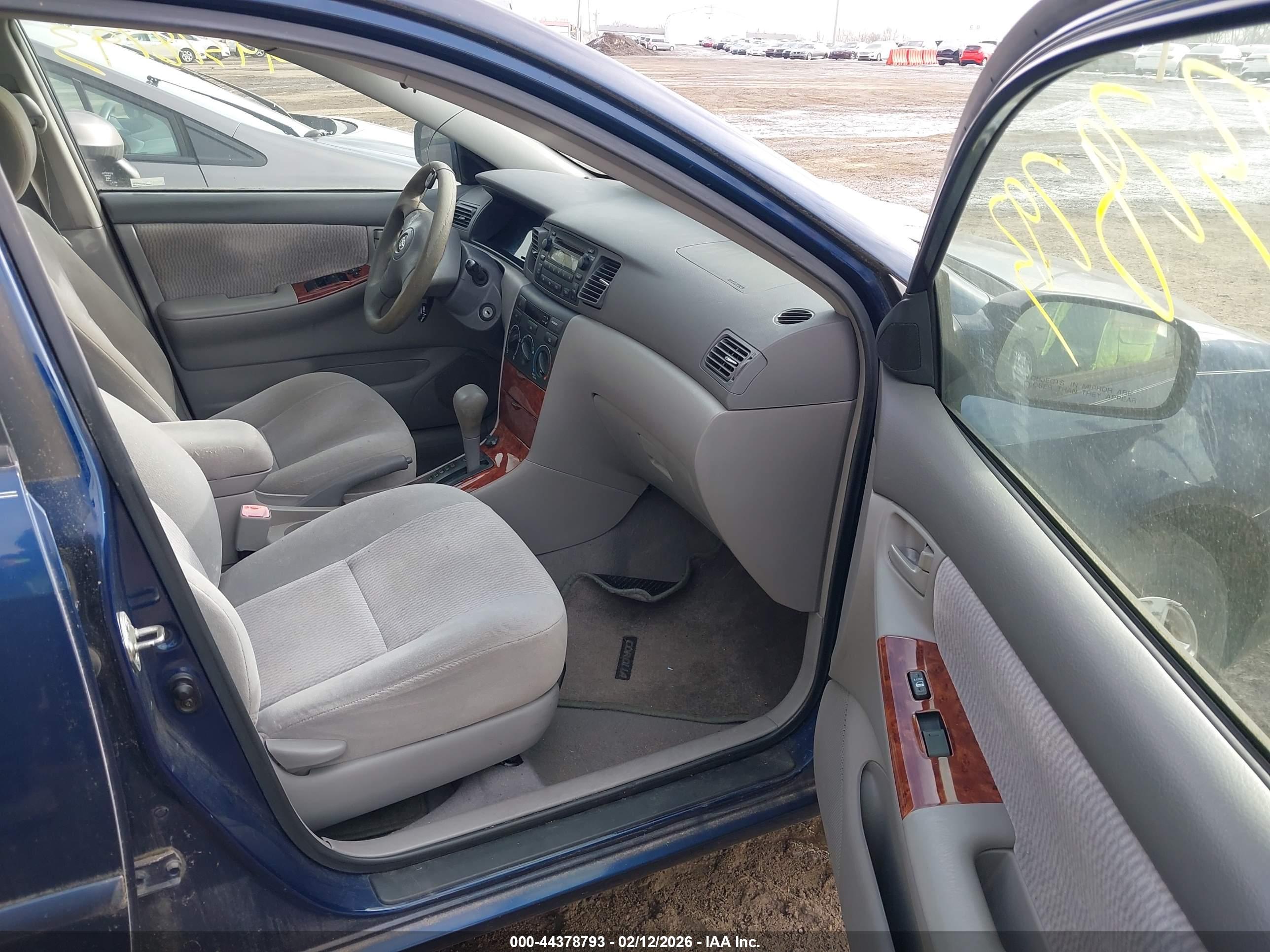 TOYOTA COROLLA image 5
