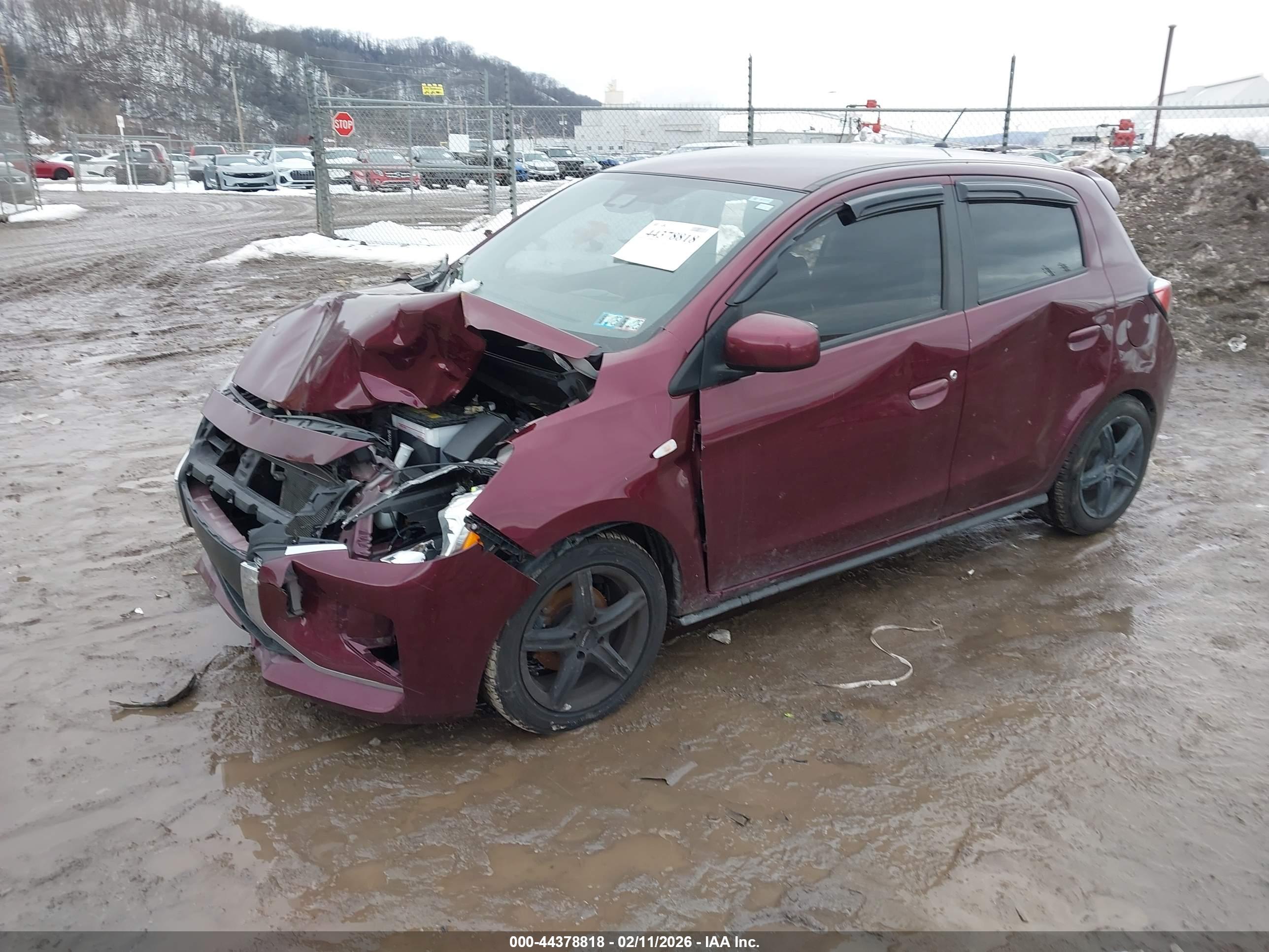 MITSUBISHI MIRAGE image 2