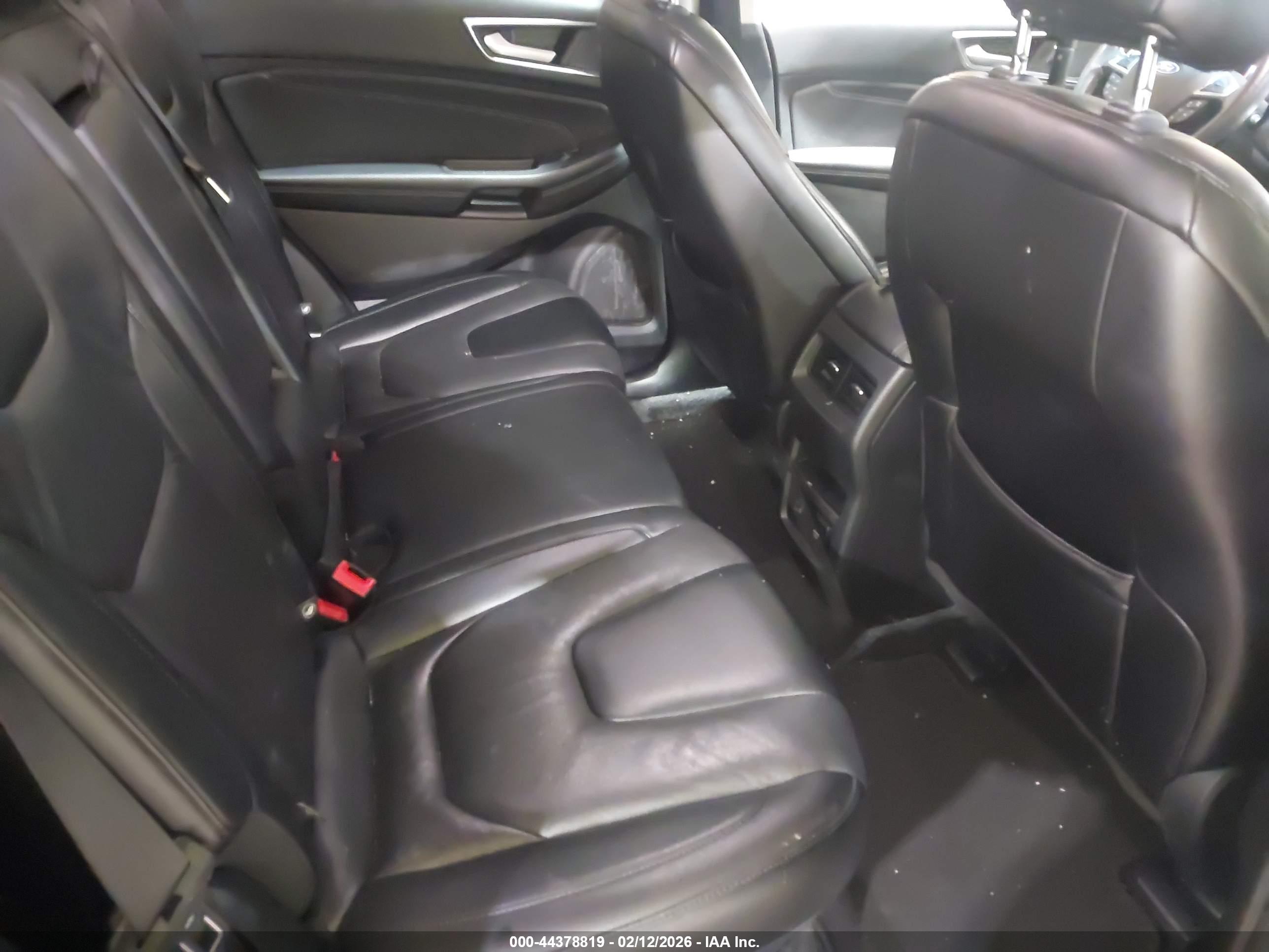 FORD EDGE image 8
