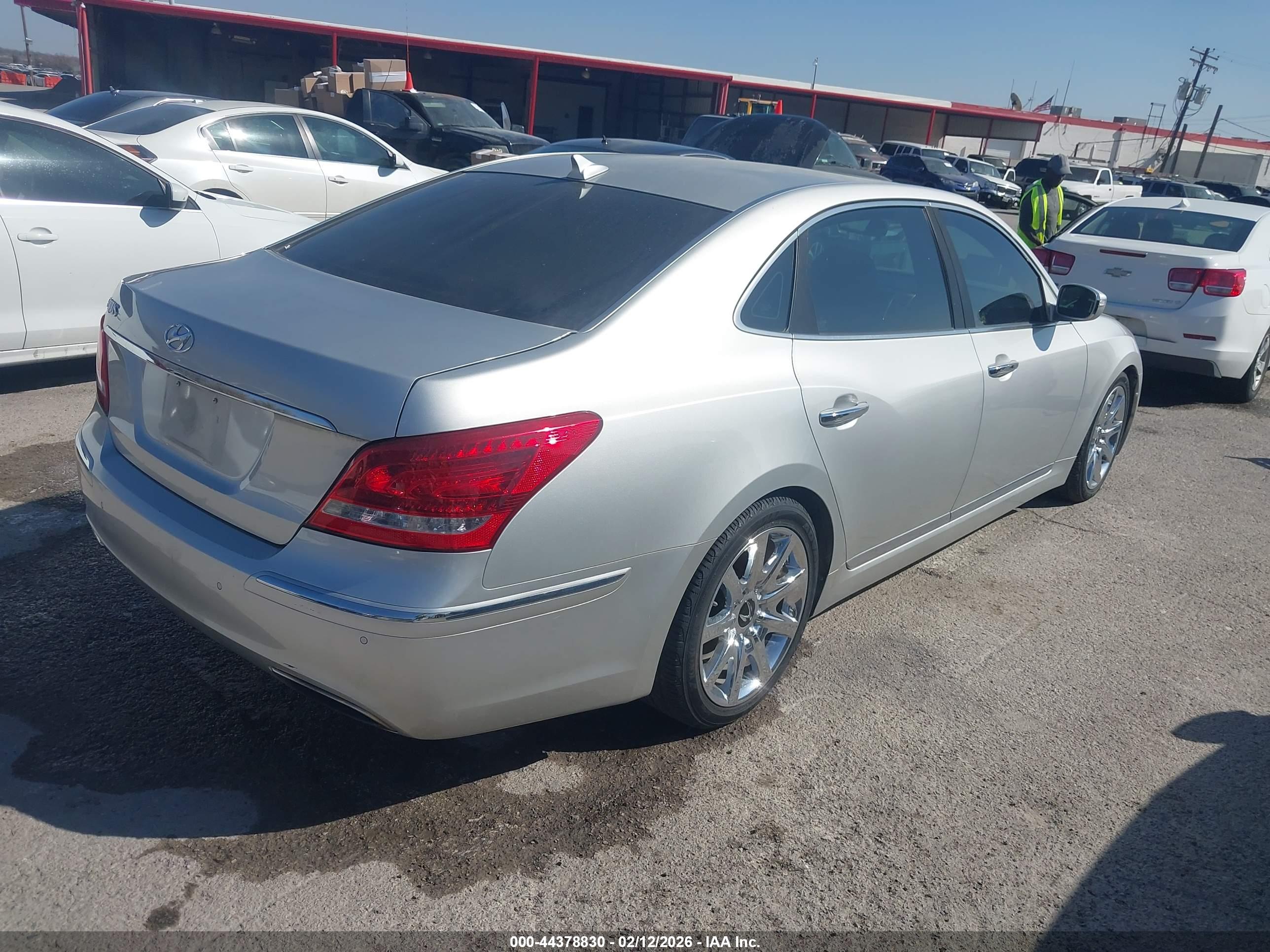 HYUNDAI EQUUS image 4