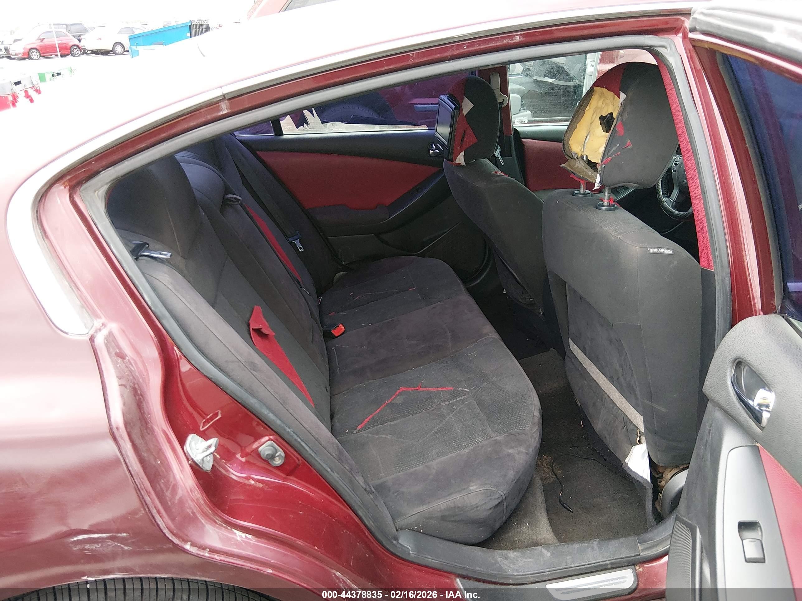 NISSAN ALTIMA image 8