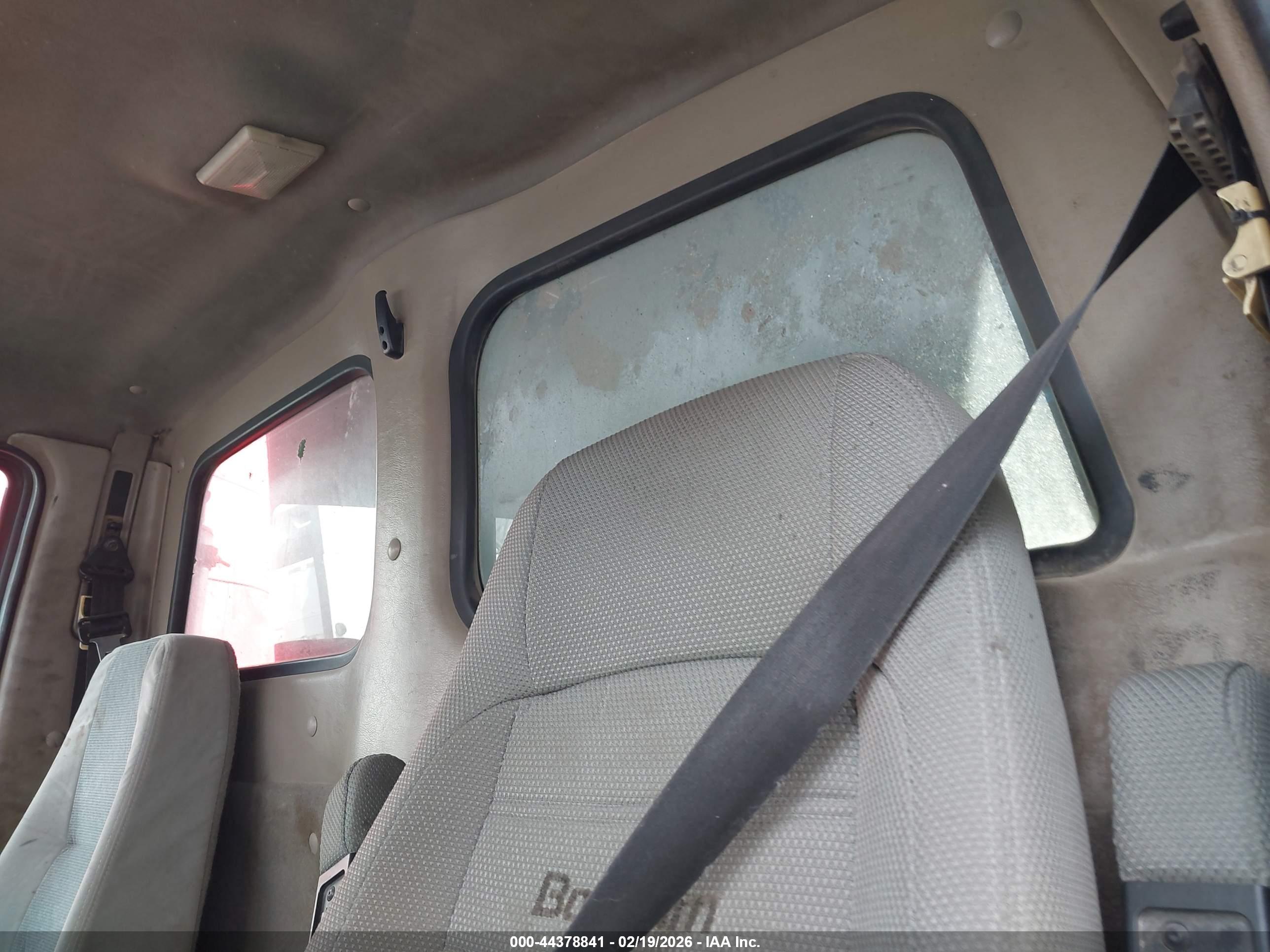 STERLING TRUCK image 8