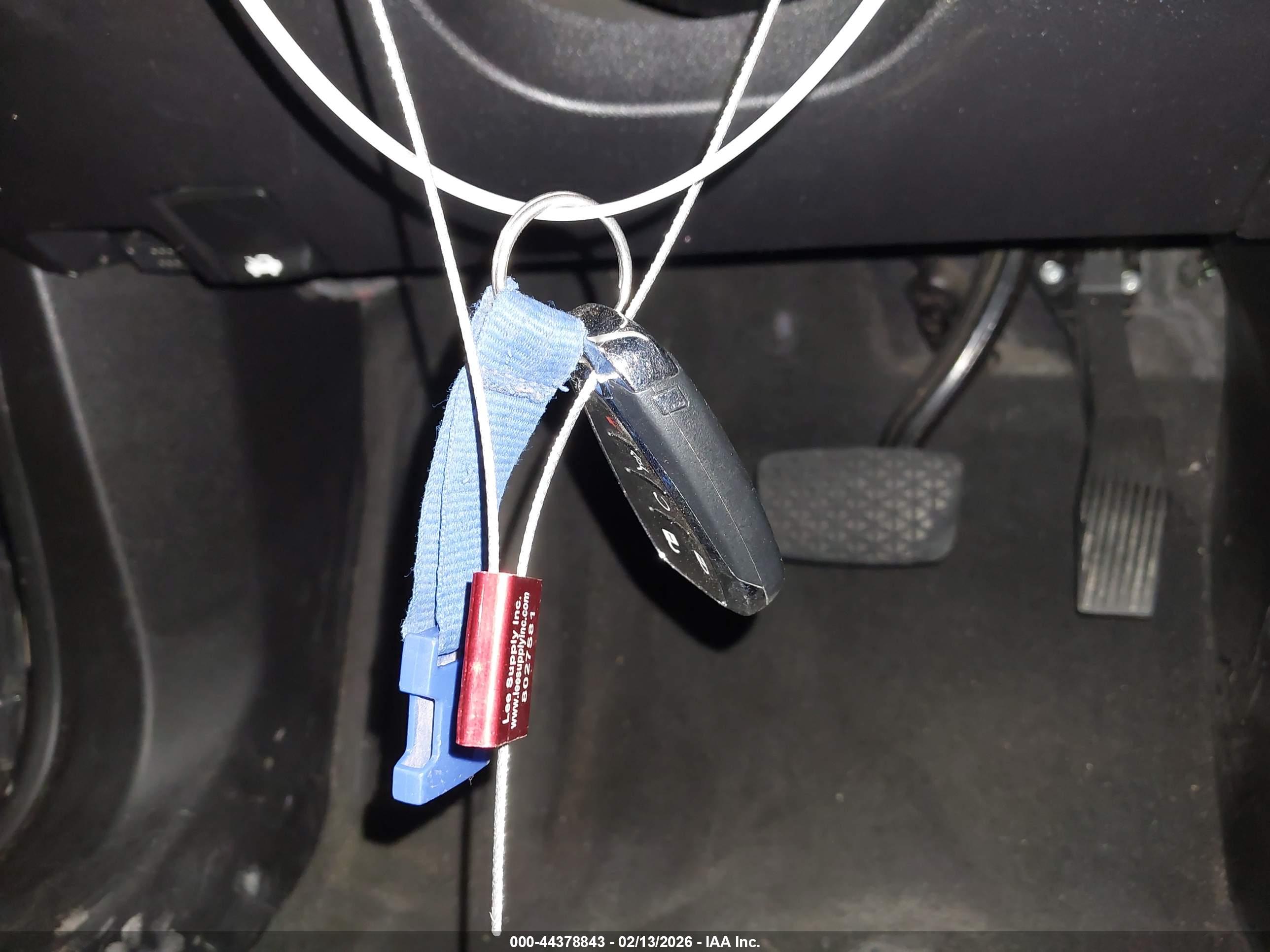 CHEVROLET EQUINOX image 11