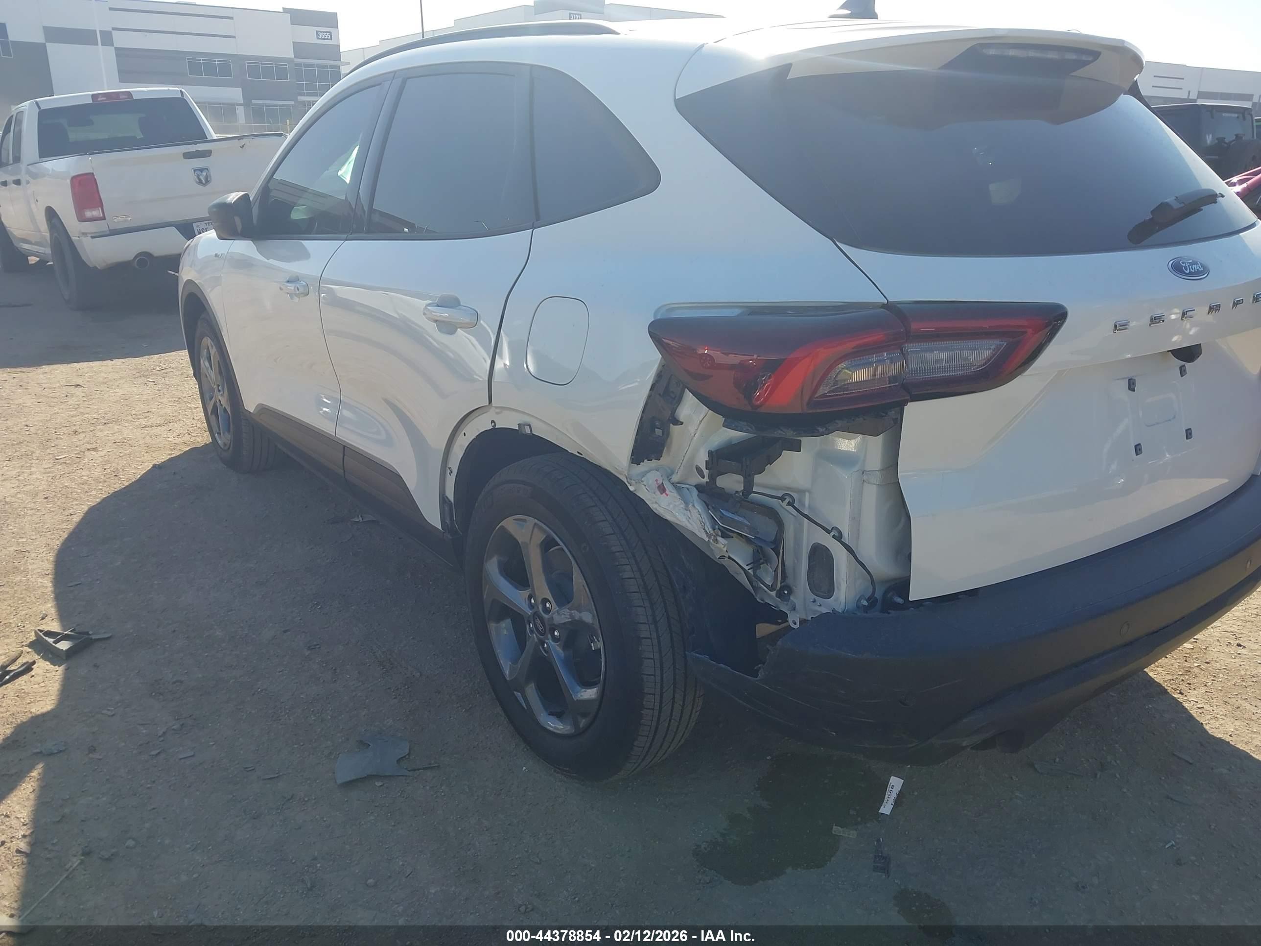FORD ESCAPE image 6