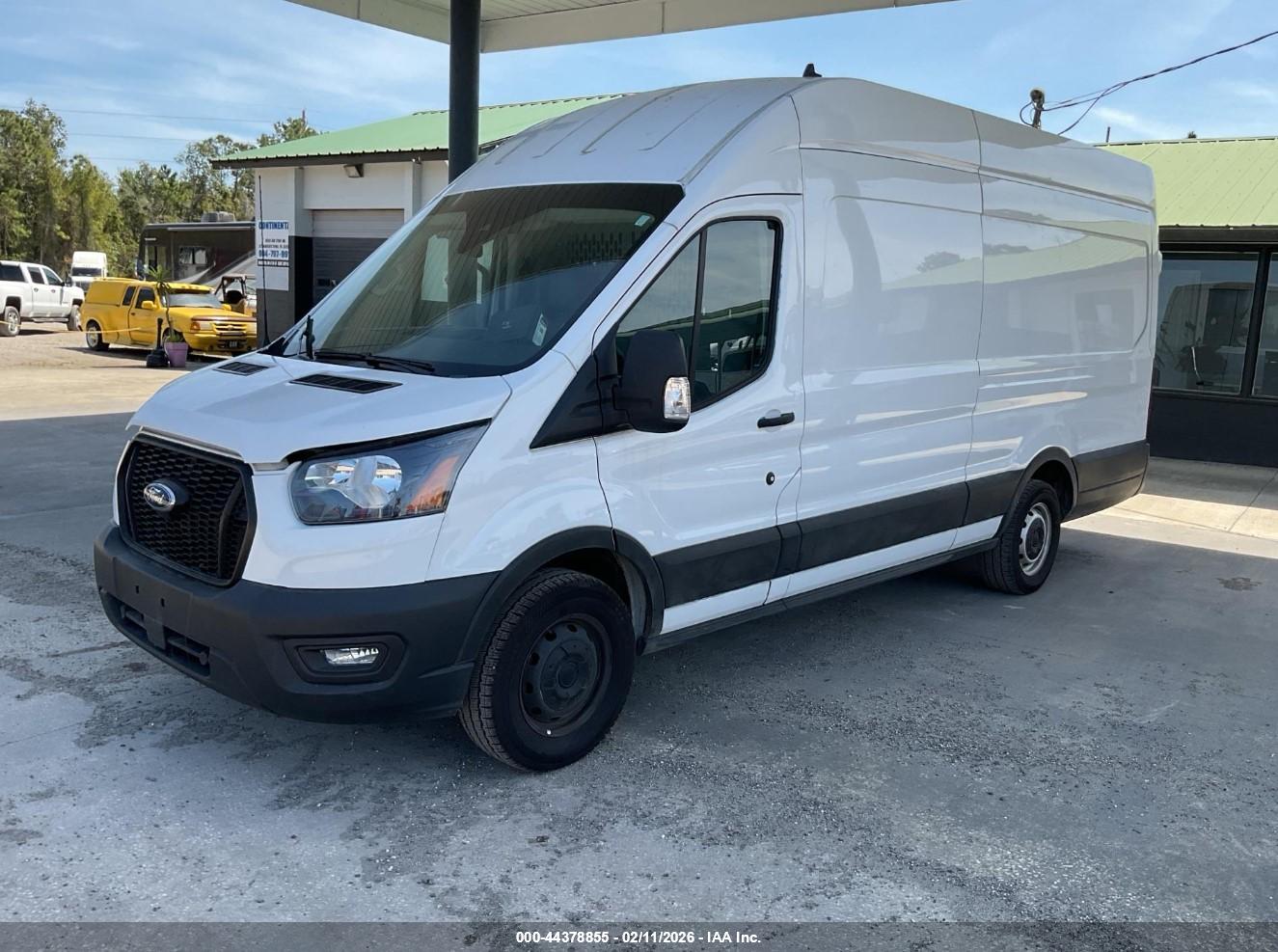 FORD TRANSIT-250 image 2