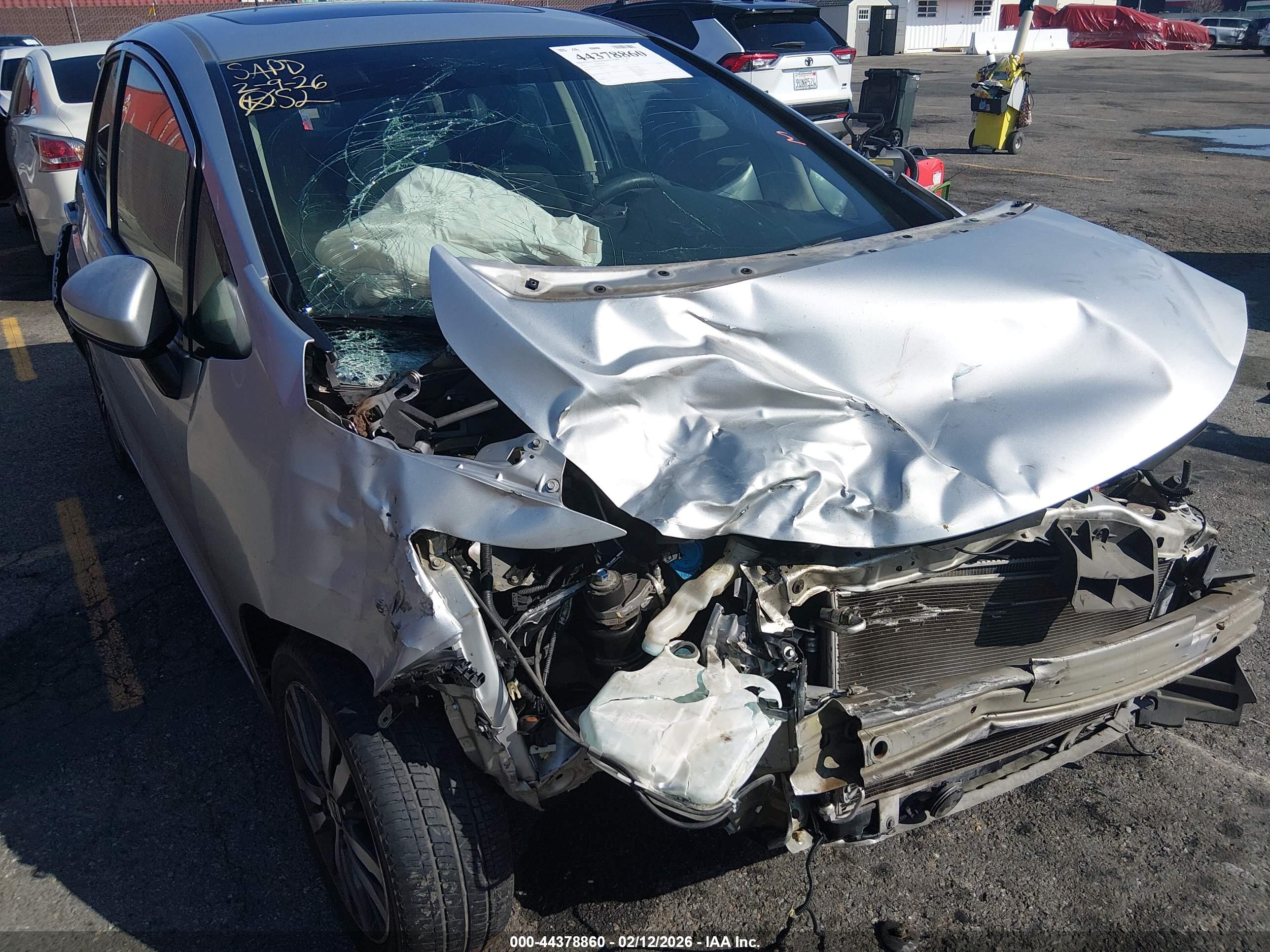 HONDA FIT image 6