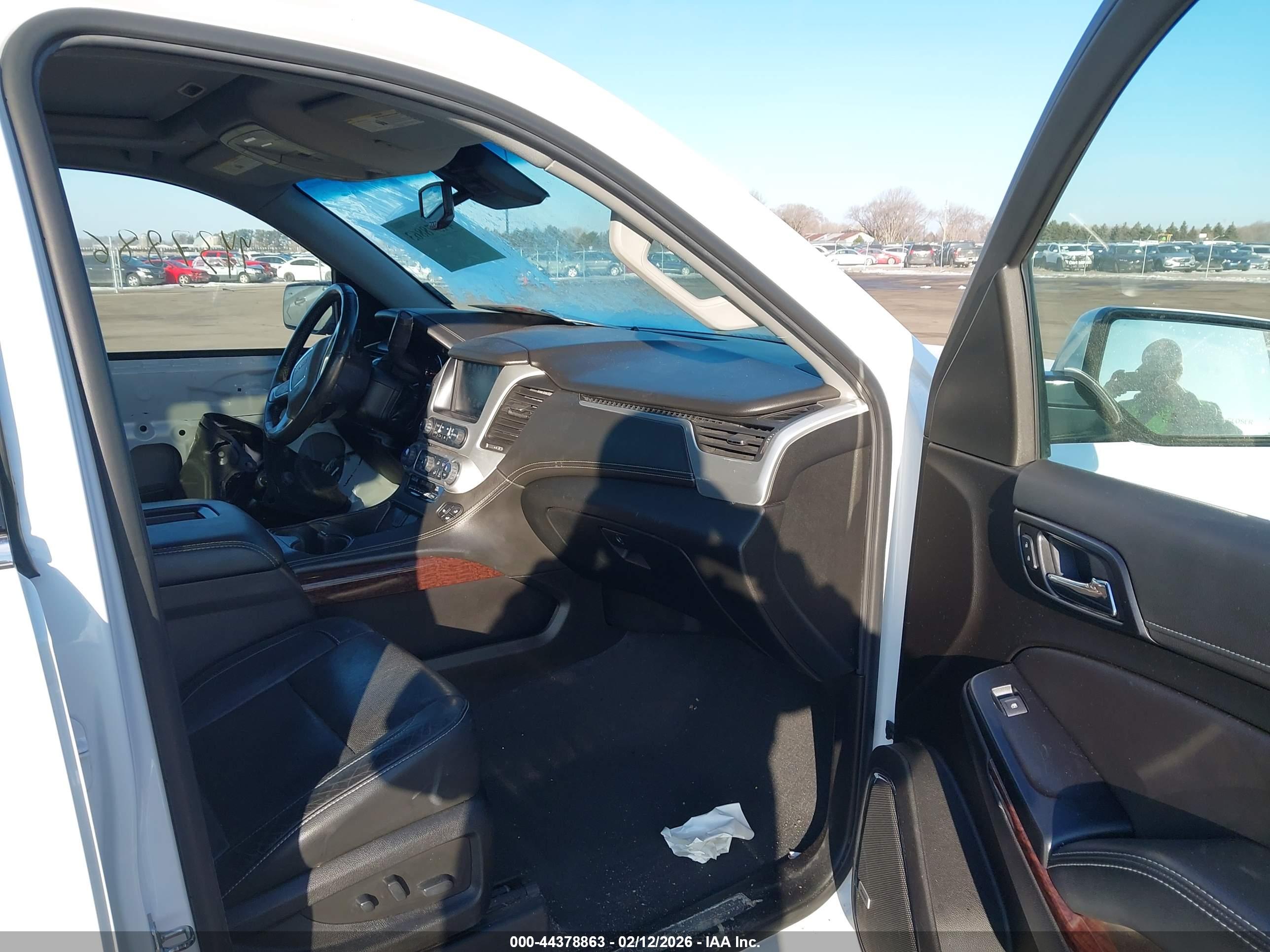 GMC YUKON image 5