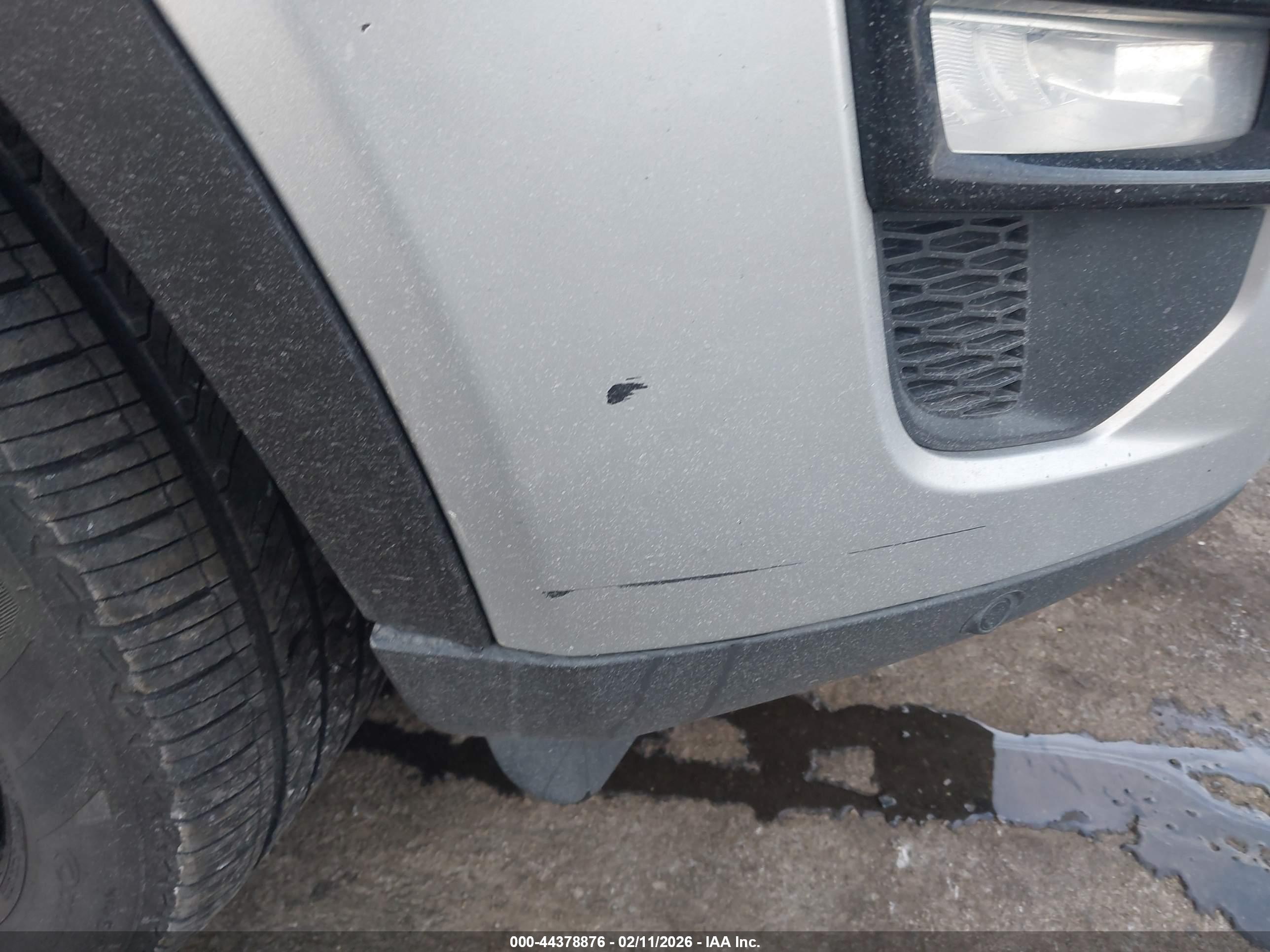 LAND ROVER image 6
