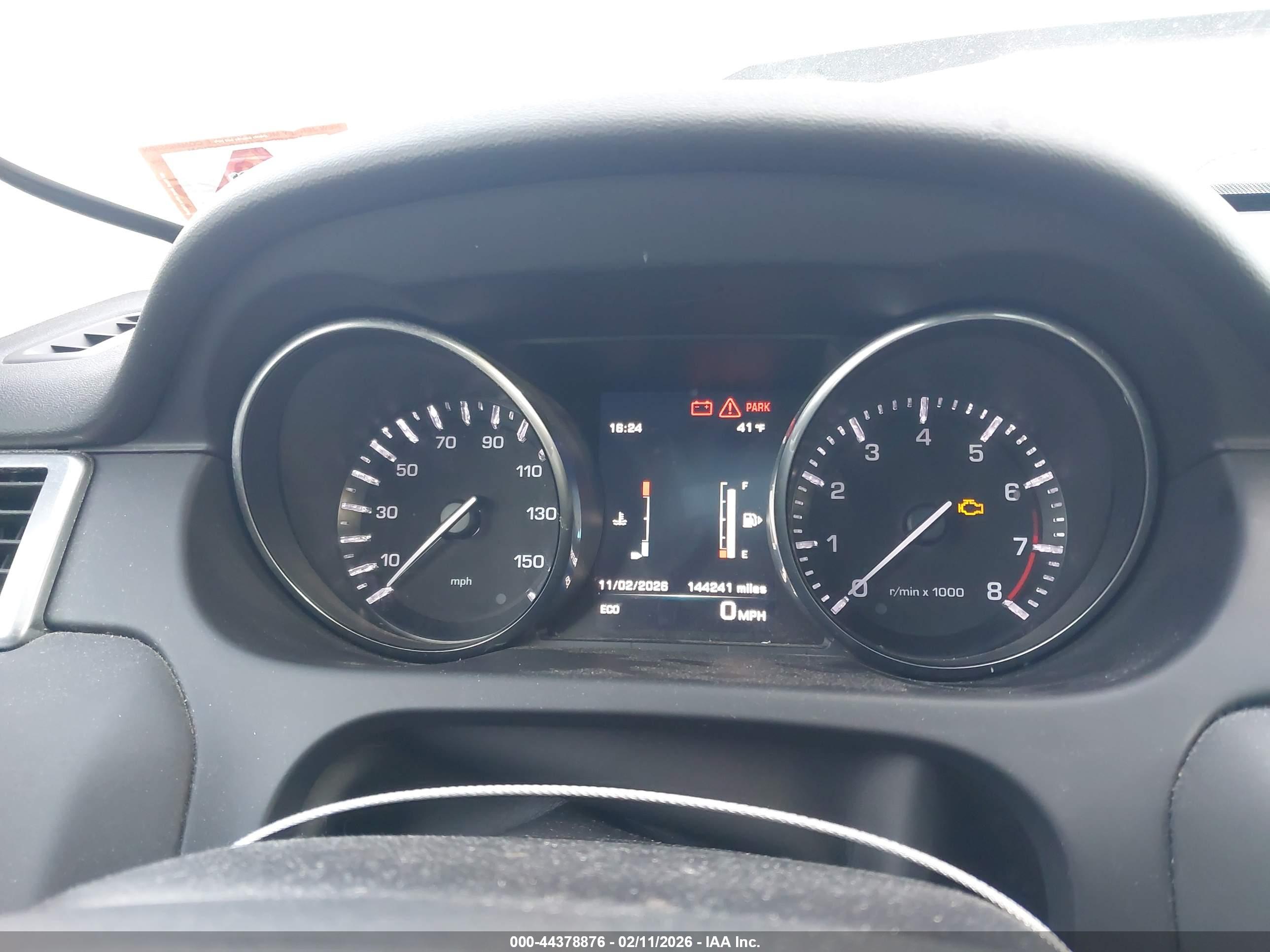 LAND ROVER image 7