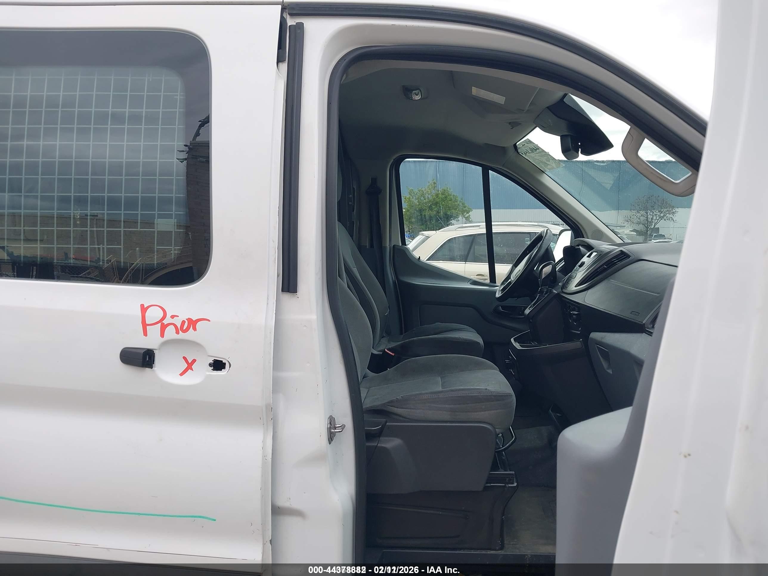 FORD TRANSIT-250 image 5