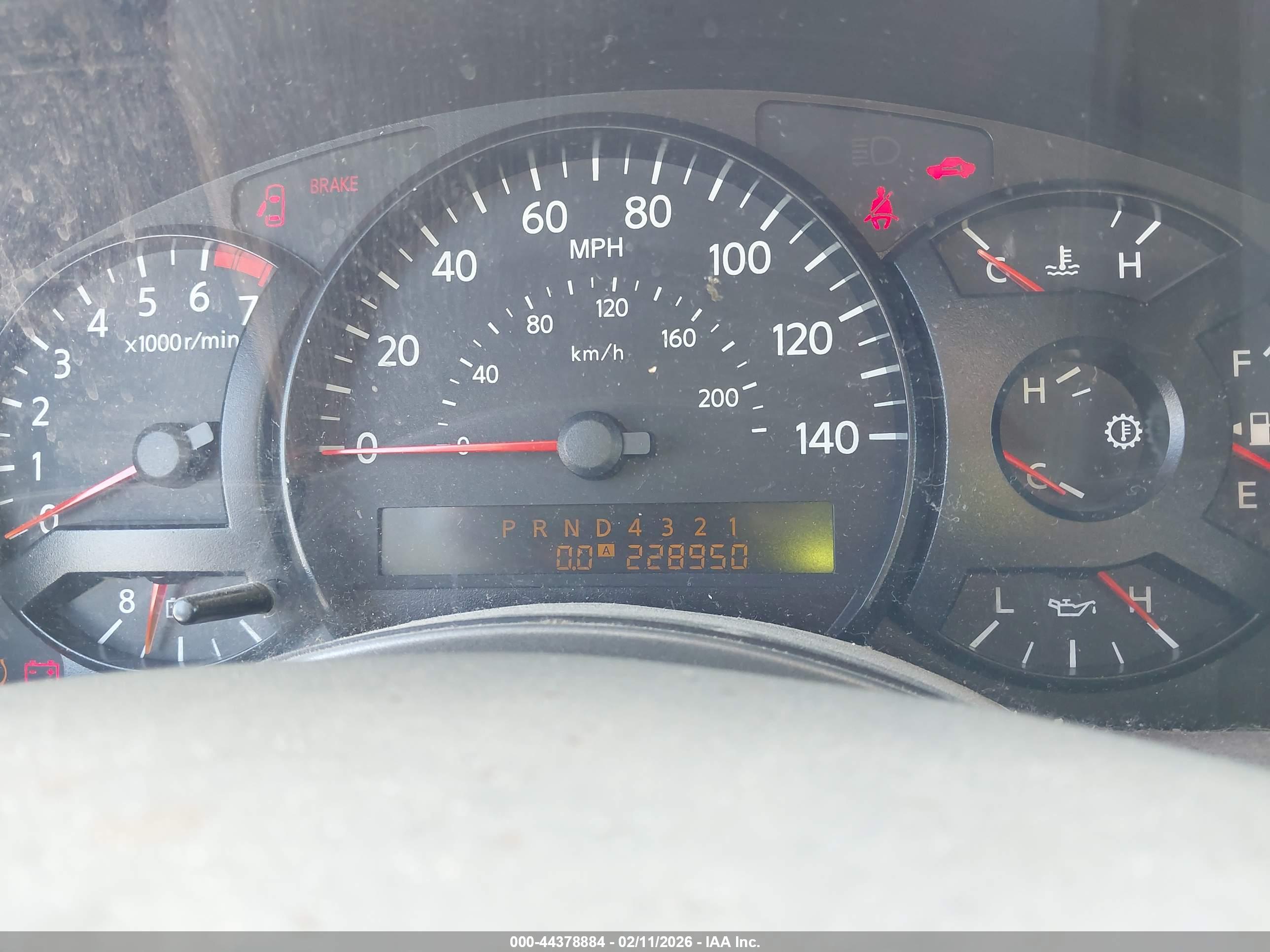 NISSAN TITAN image 7