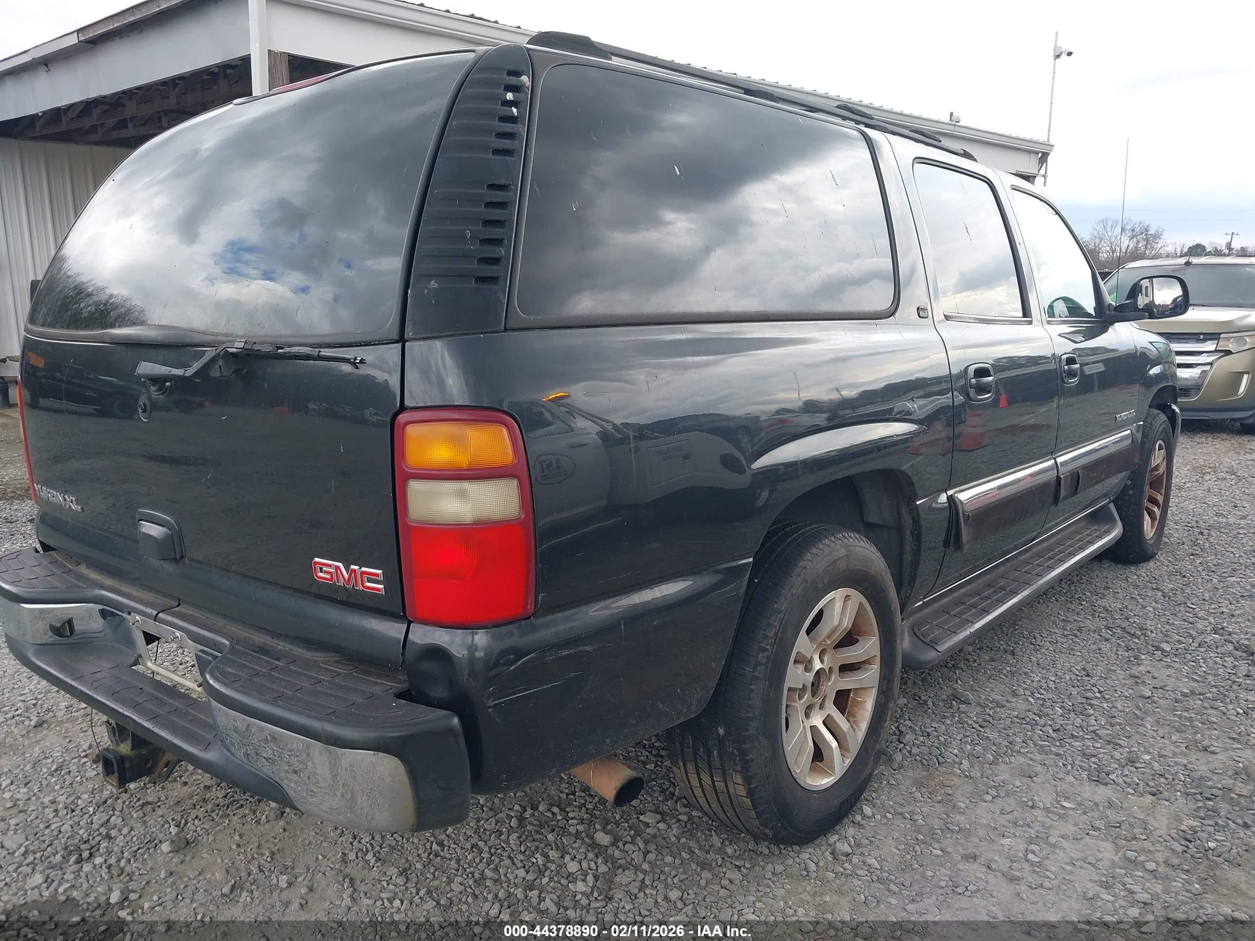 GMC YUKON image 4