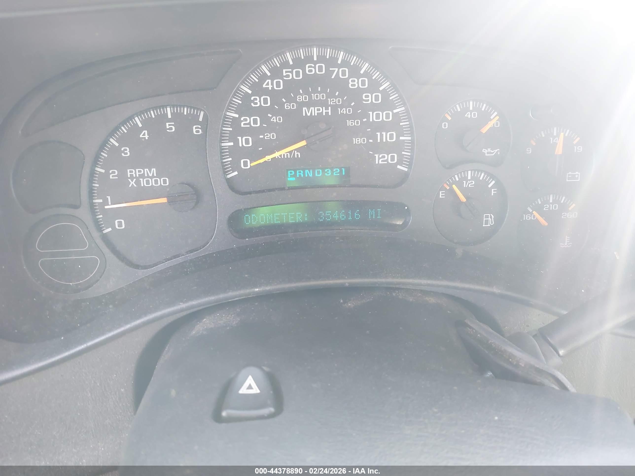 GMC YUKON image 7