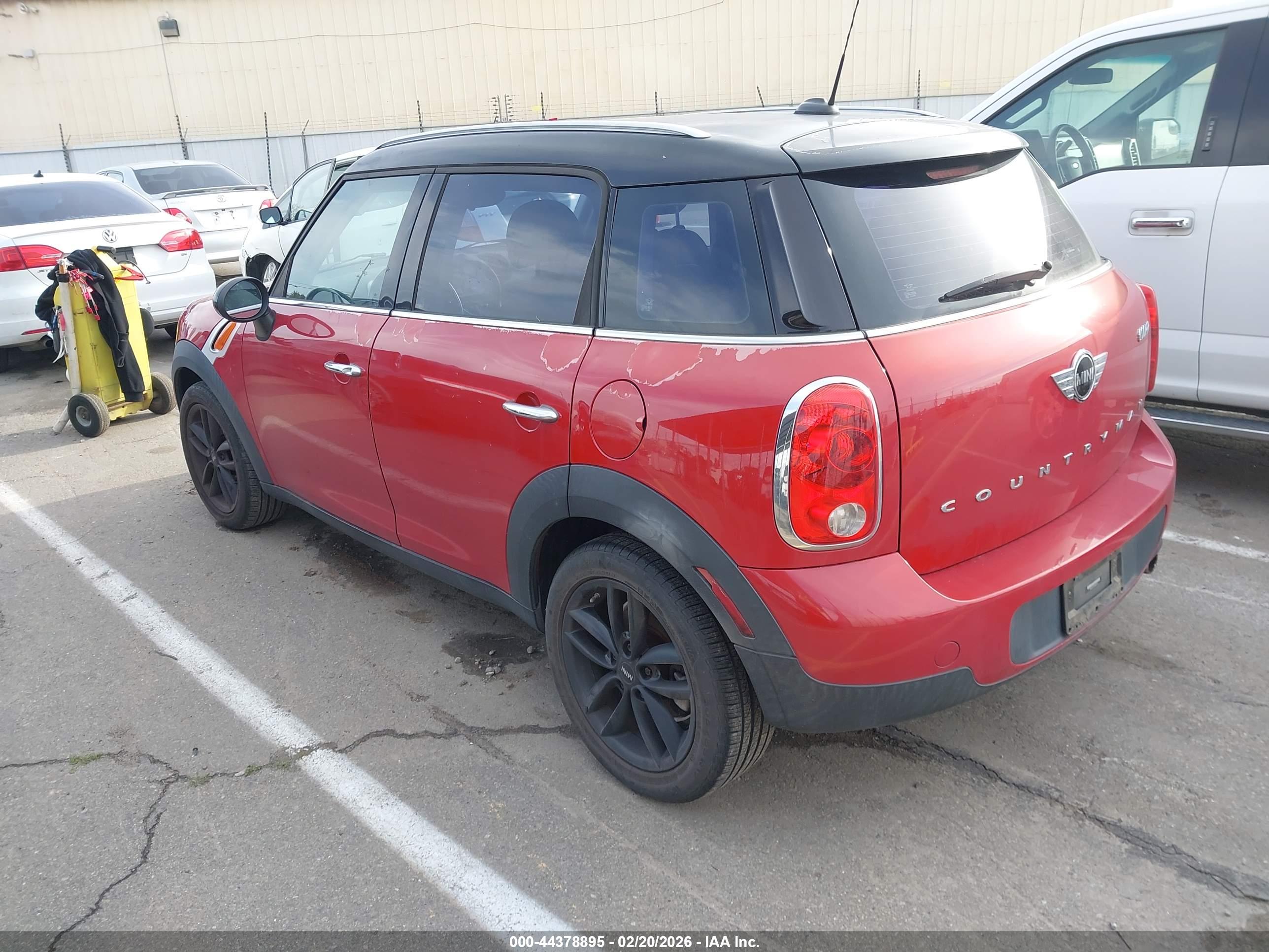MINI COUNTRYMAN image 3