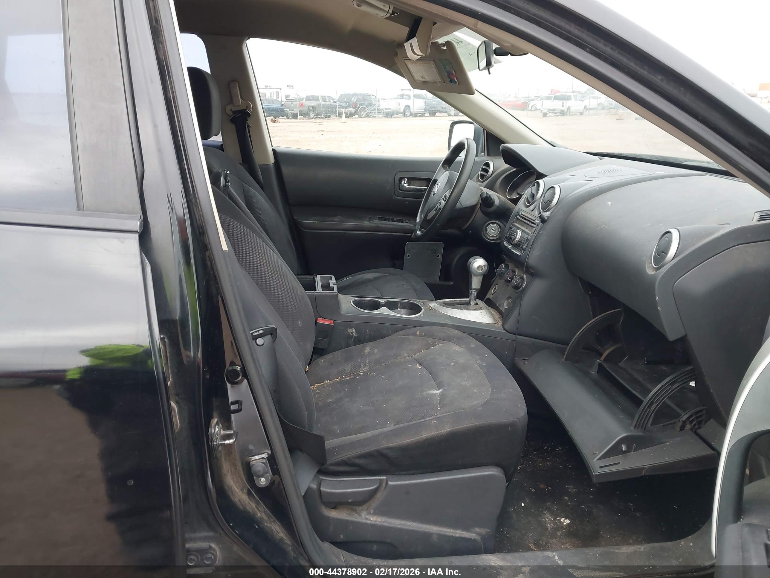 NISSAN ROGUE image 5