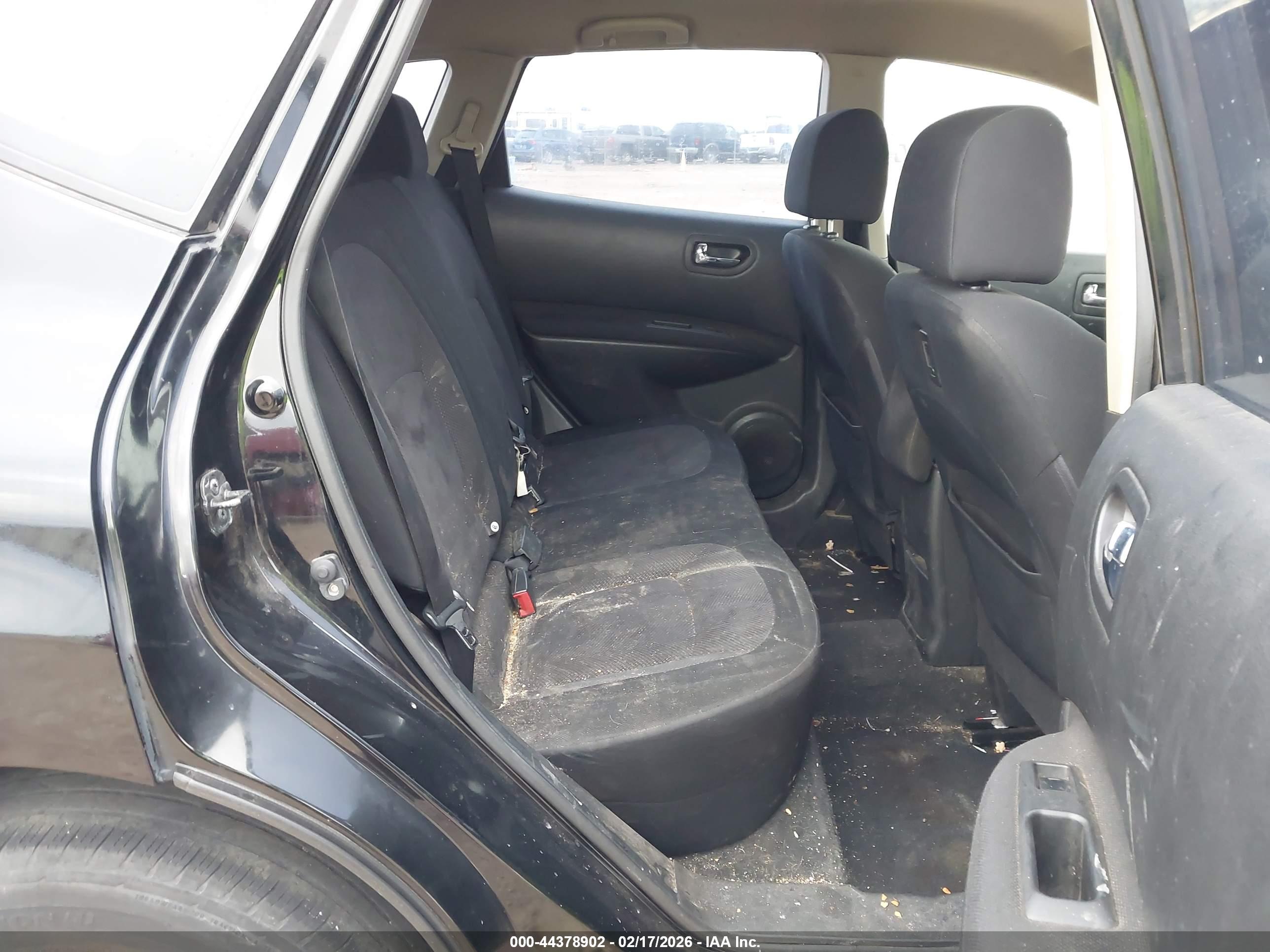 NISSAN ROGUE image 8