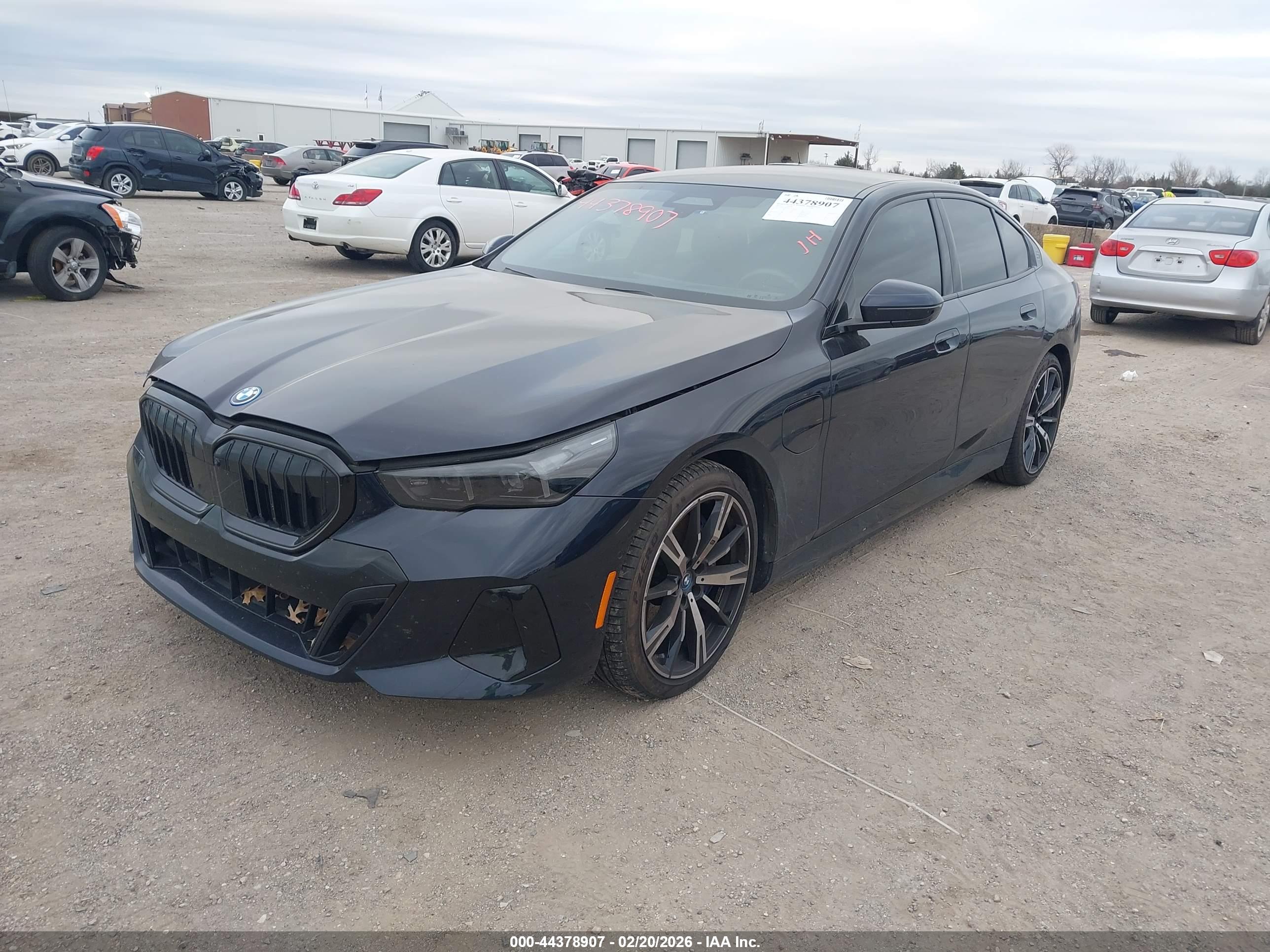 BMW 550E image 2