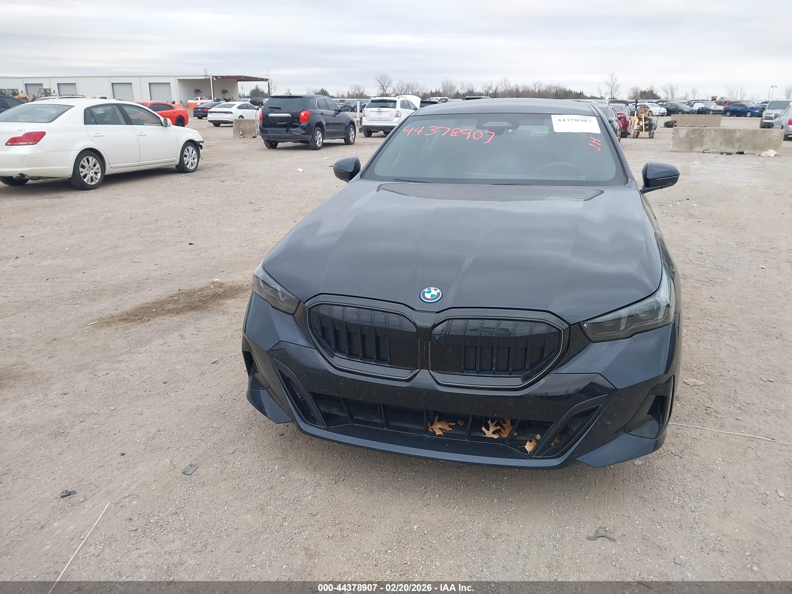 BMW 550E image 6