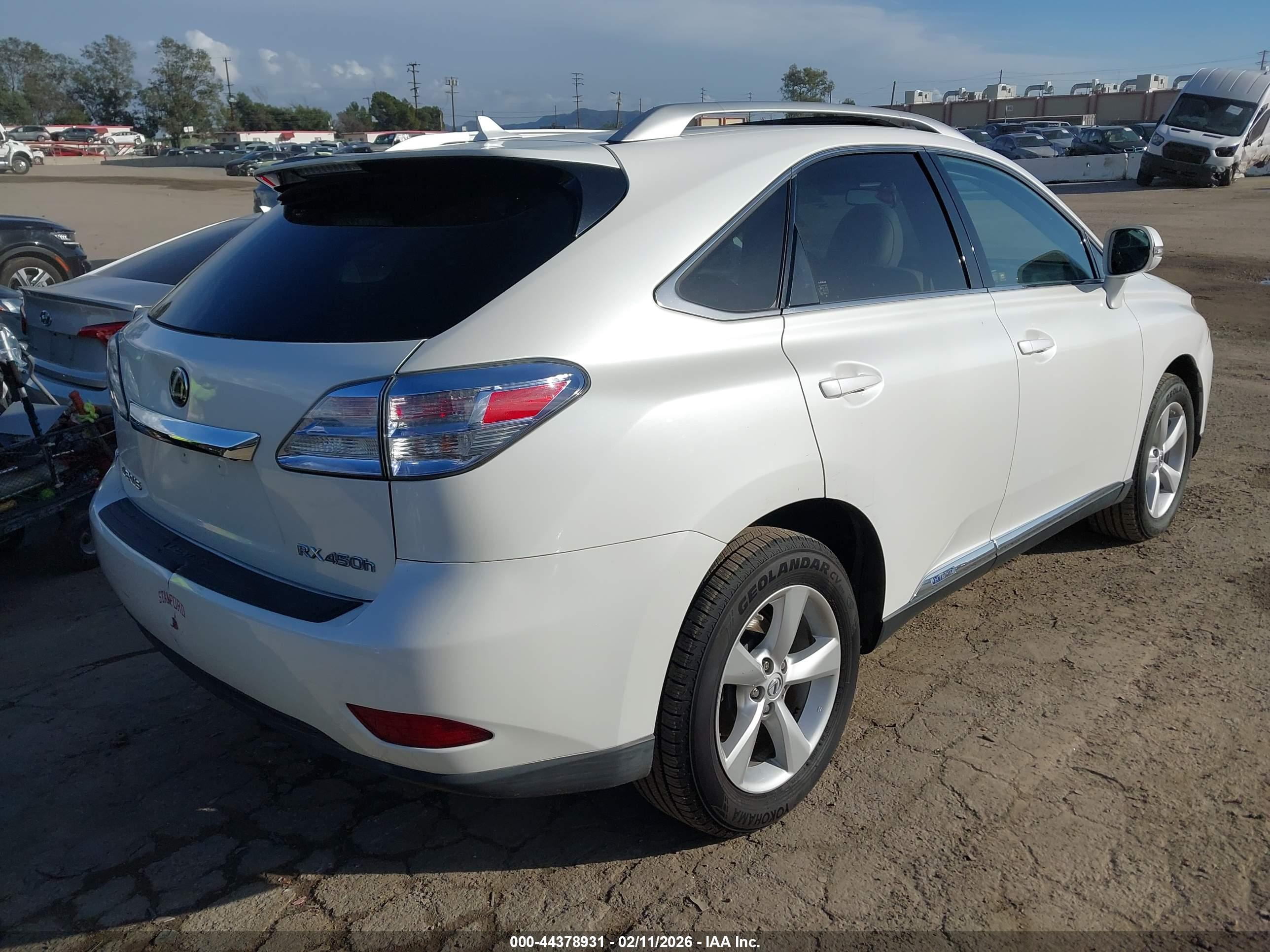 LEXUS RX image 4
